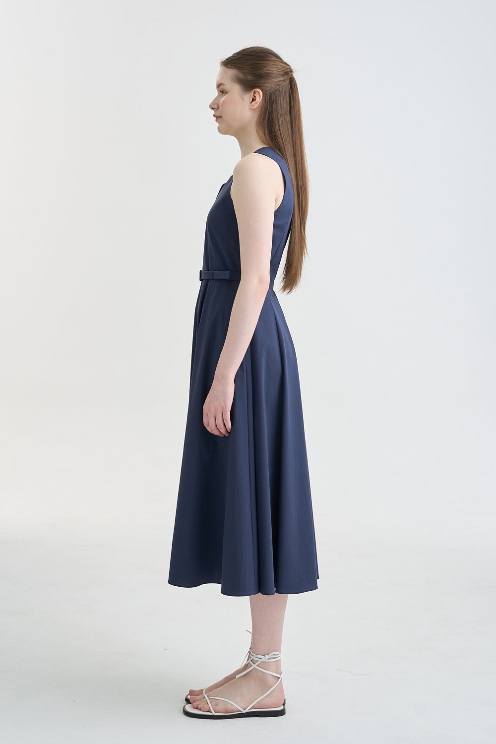 LESAVOIR, ROBE MIDI ÉVASÉE AVEC COL EN FORME COEUR_BLEU MARINE