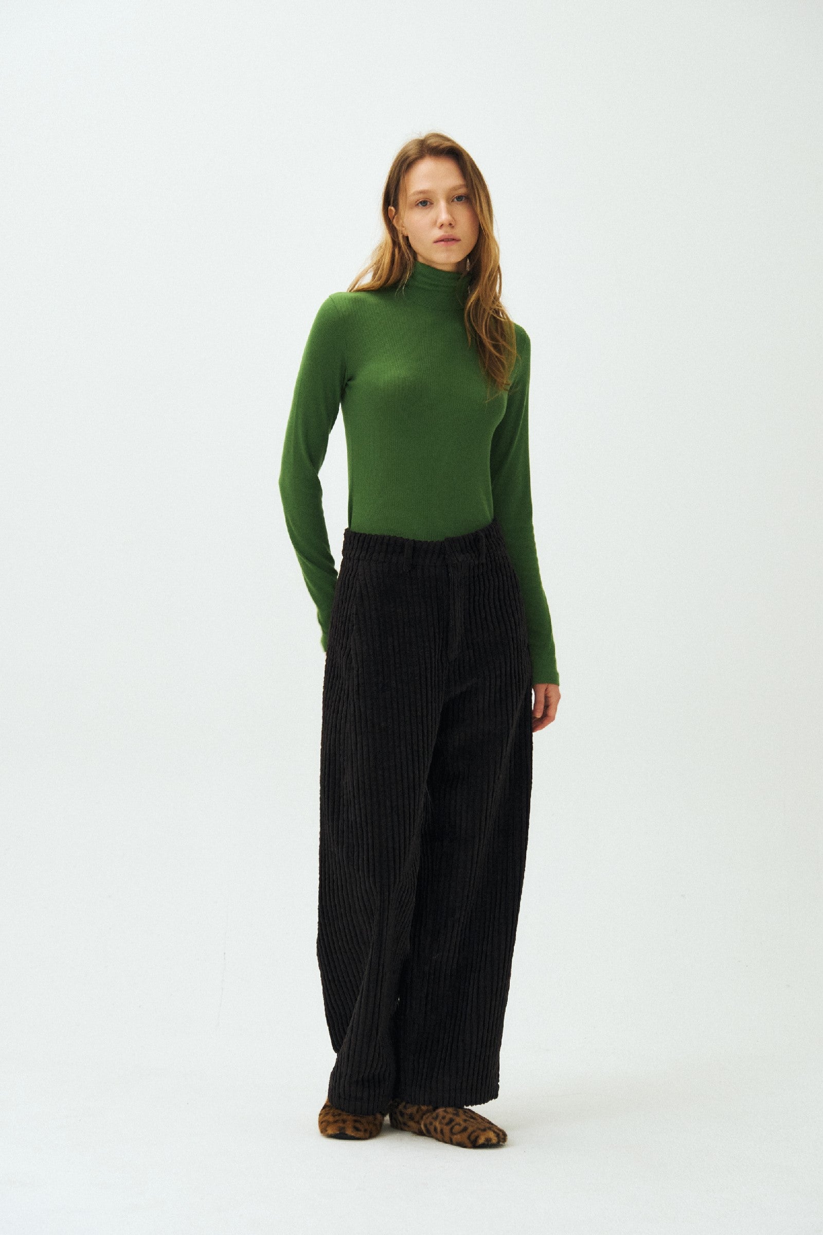 HEAVY WIDE CORDUROY PANTS_BLACK