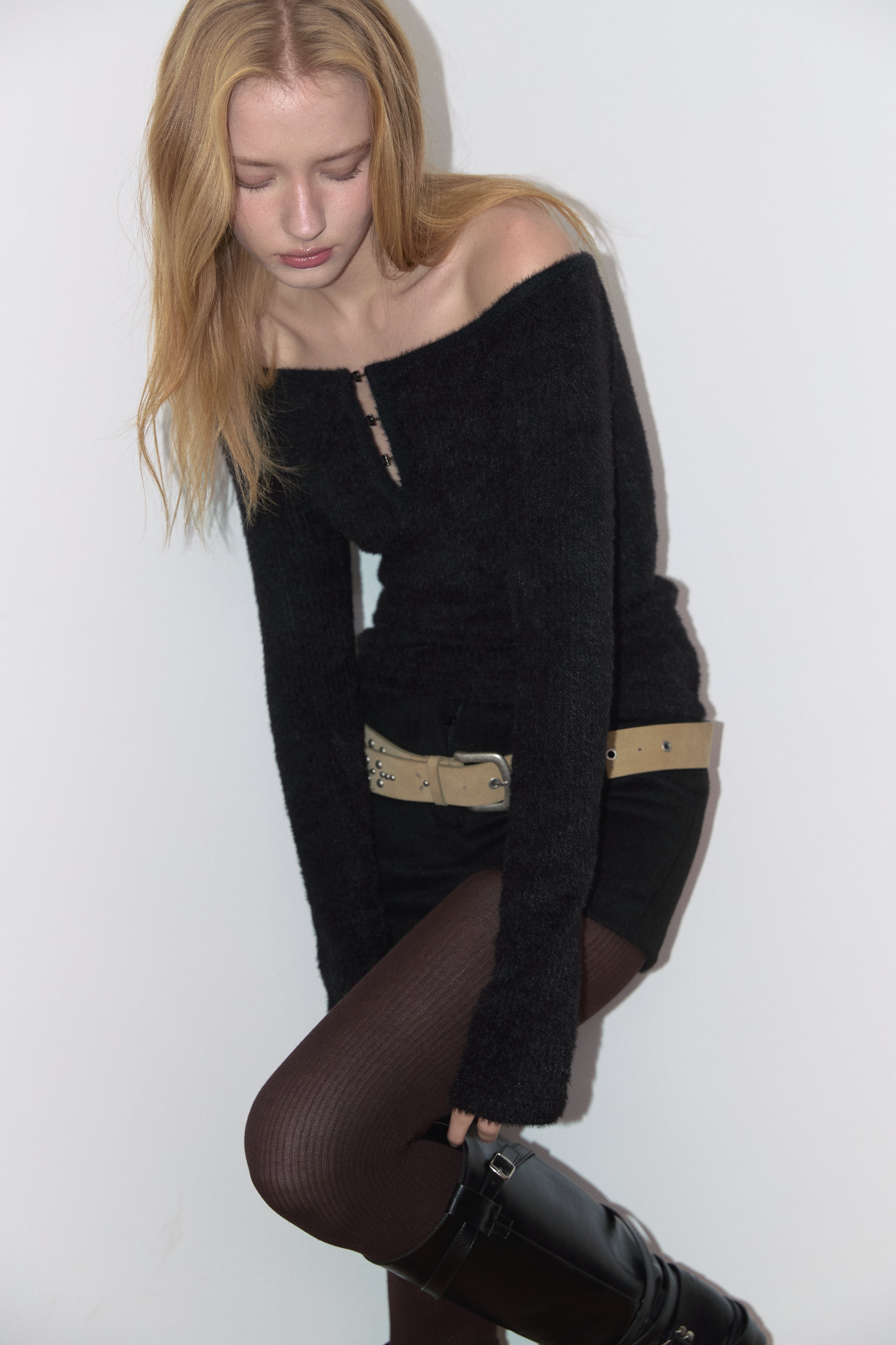 SOFTY HOOK KNIT TOP_BLACK