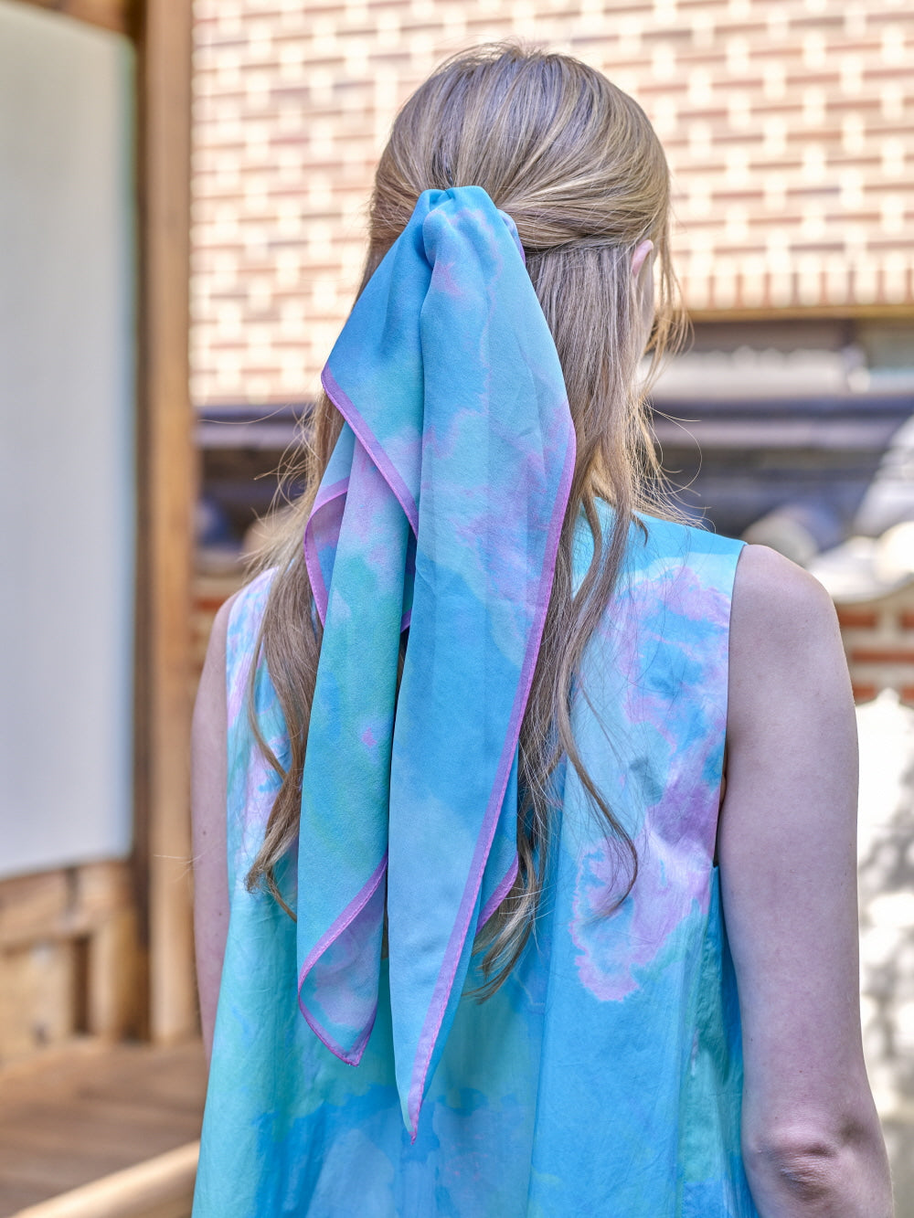 2DREAMERS, FOULARD CARRÉ DE SOIE NUAGES ROSES