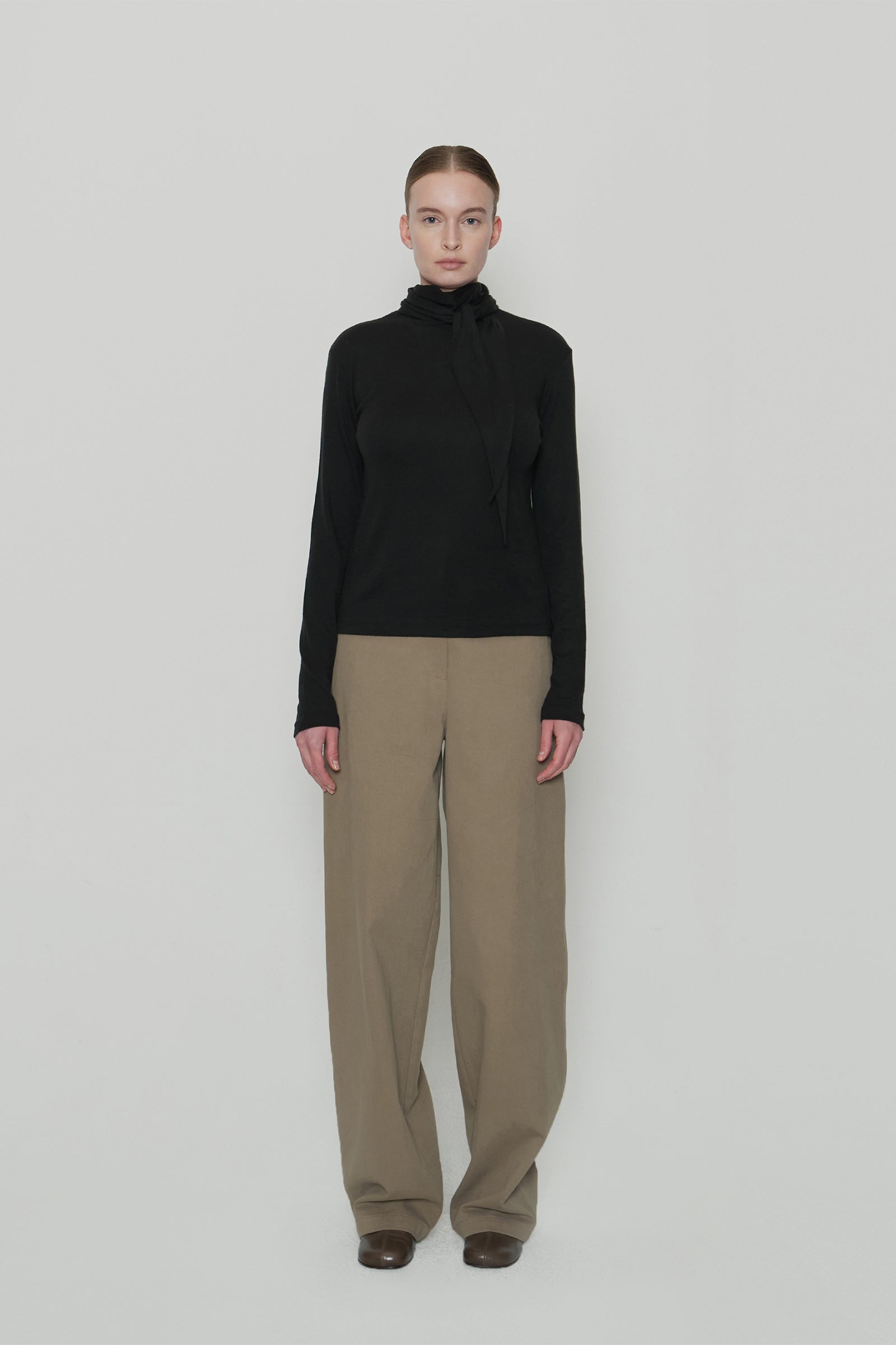 WOOL TIE NECK TOP_BLACK
