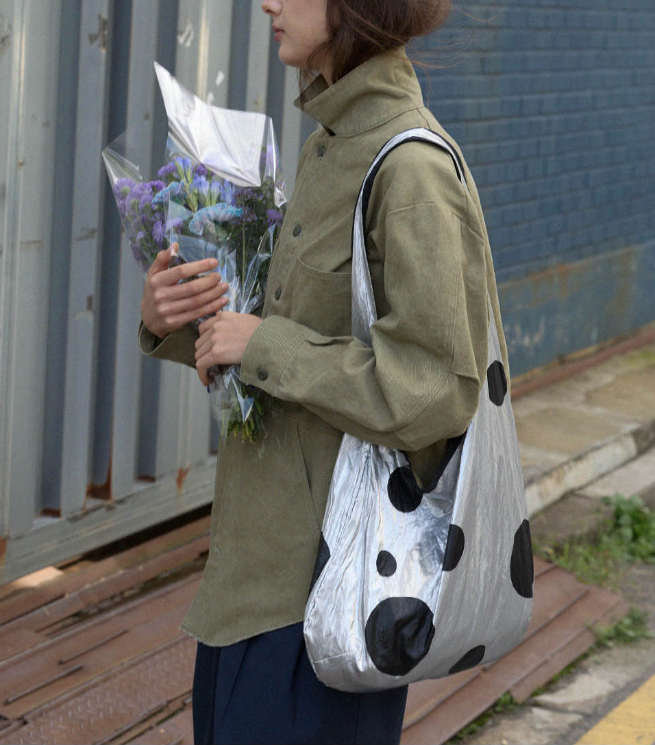 DOT BUBBLE BAG_GLOSSY SILVER