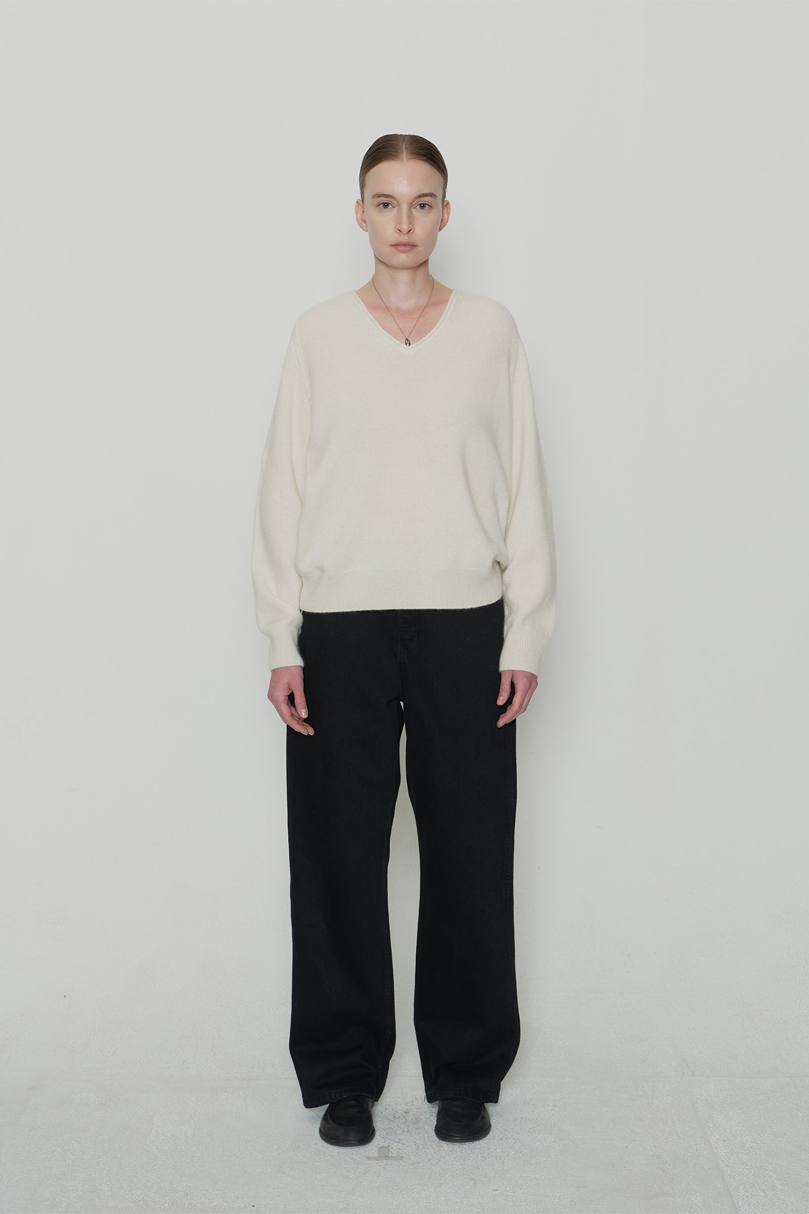 EDIN V-NECK ALPACA KNIT_IVORY