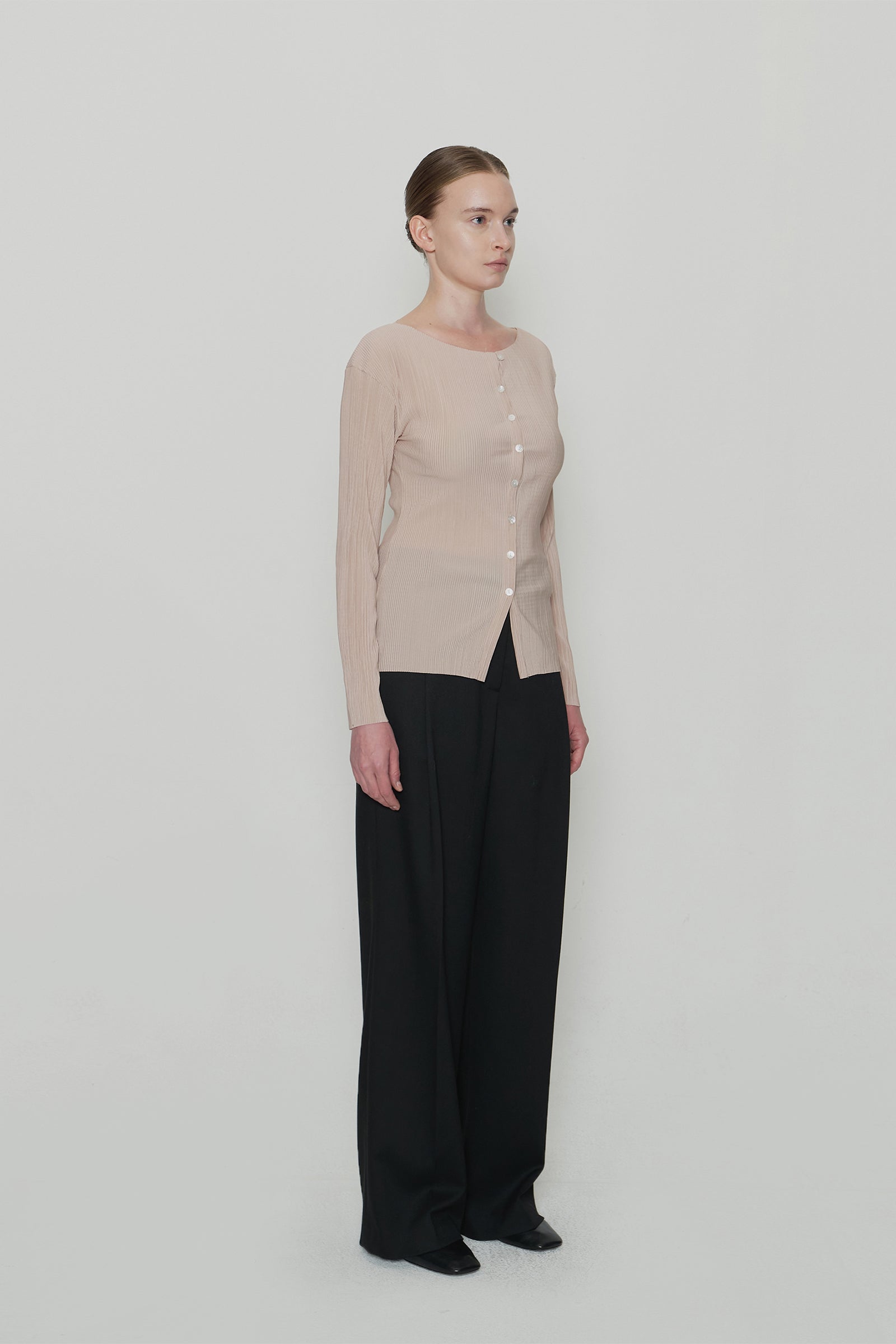 PLEATS CARDIGAN_BEIGE