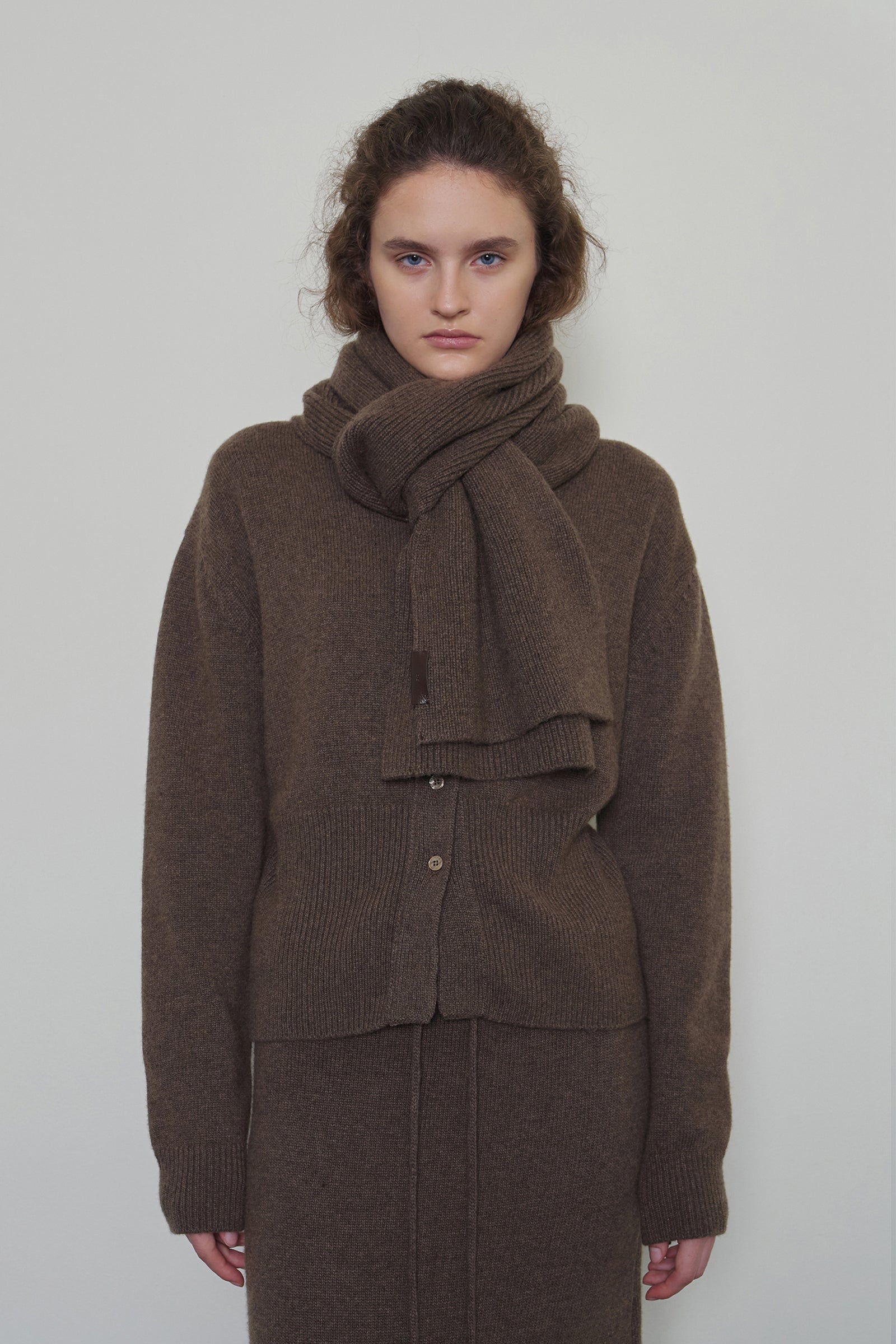 BASIC WOOL SCARF_BROWN