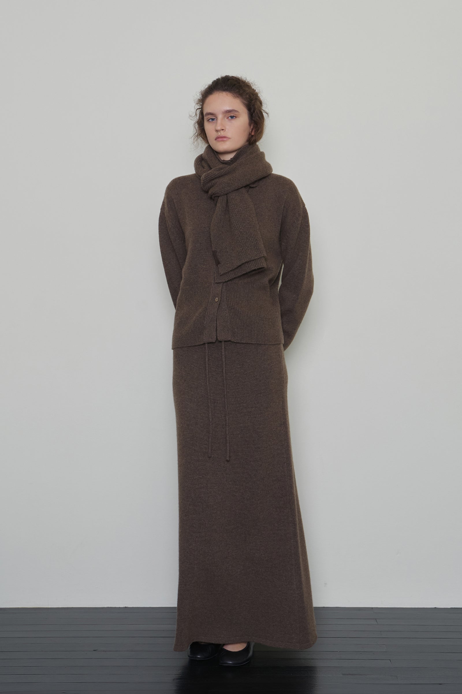 BASIC WOOL SCARF_BROWN