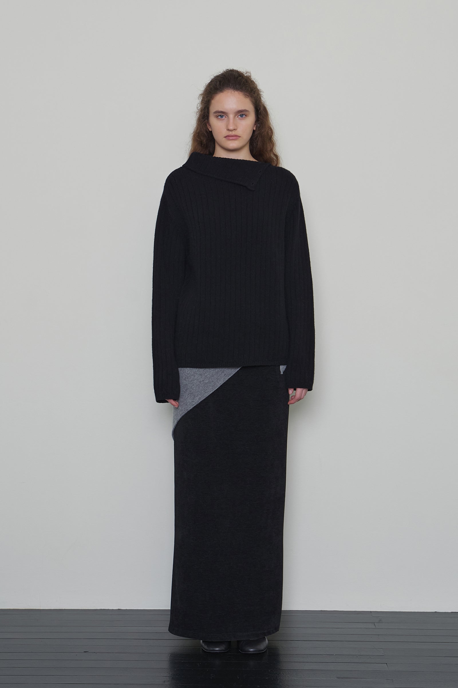 BUTTON TURTLENECK WOOL KNIT_BLACK