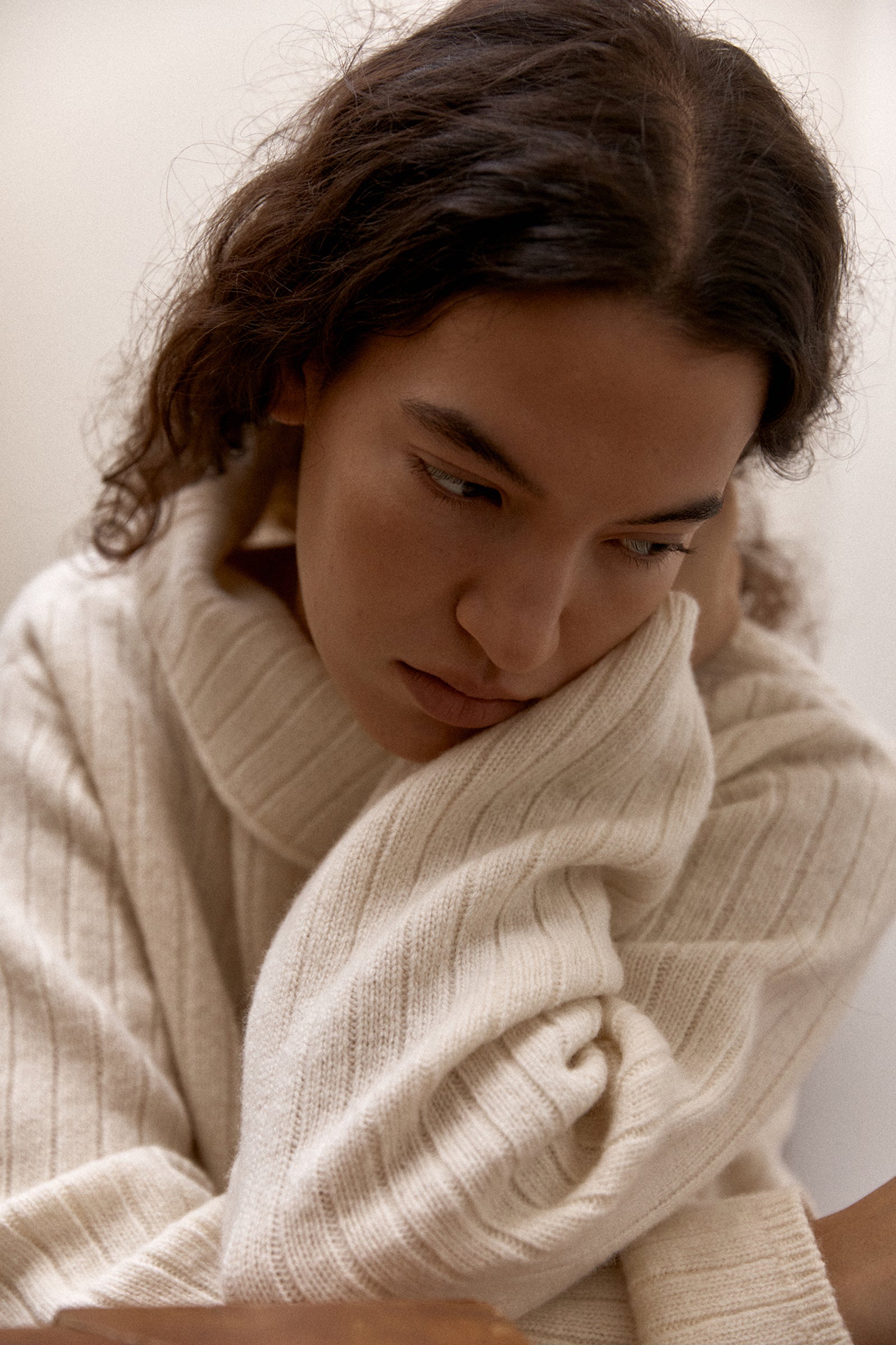 BUTTON TURTLENECK WOOL KNIT_IVORY