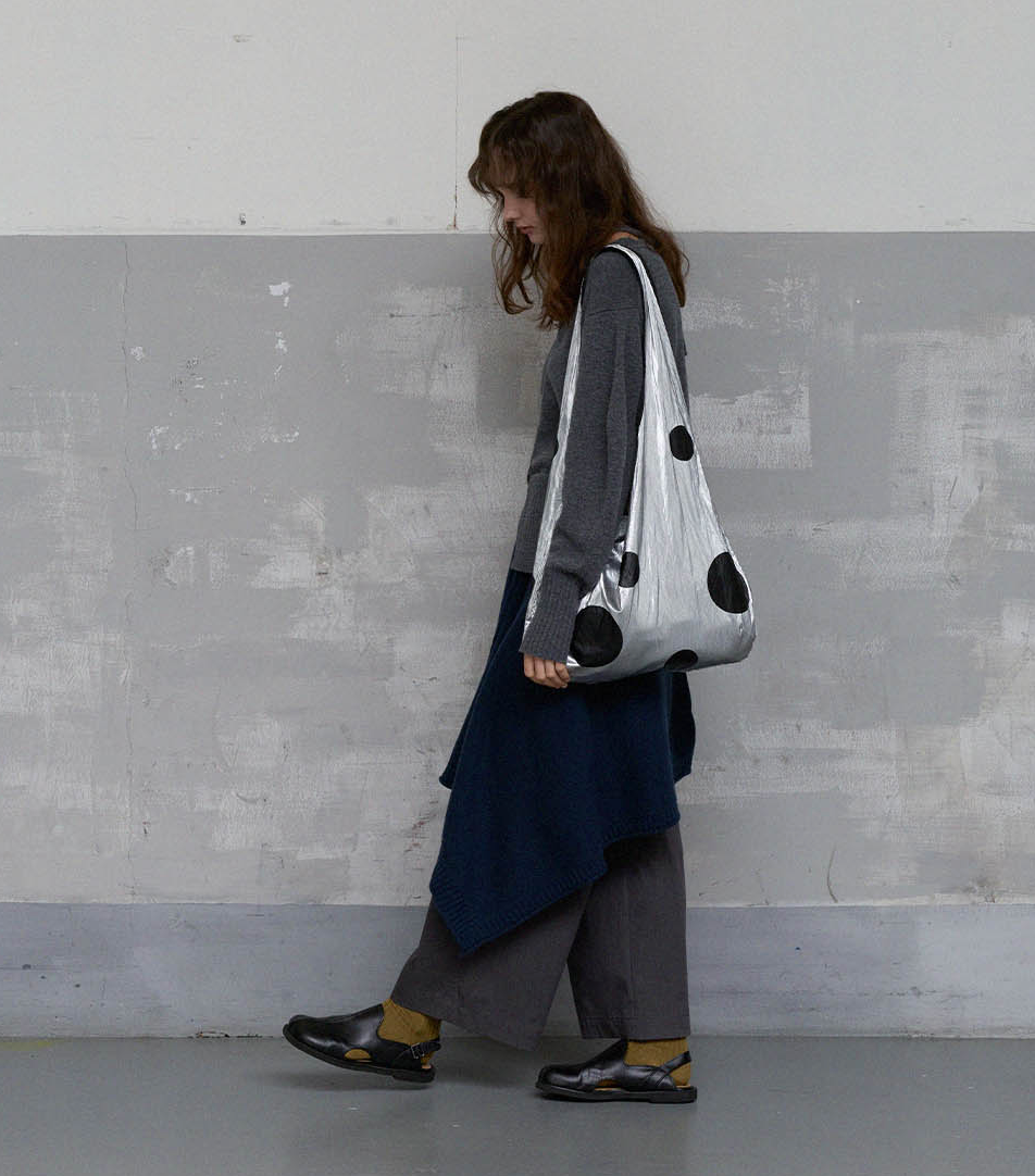DOT BUBBLE BAG_GLOSSY SILVER