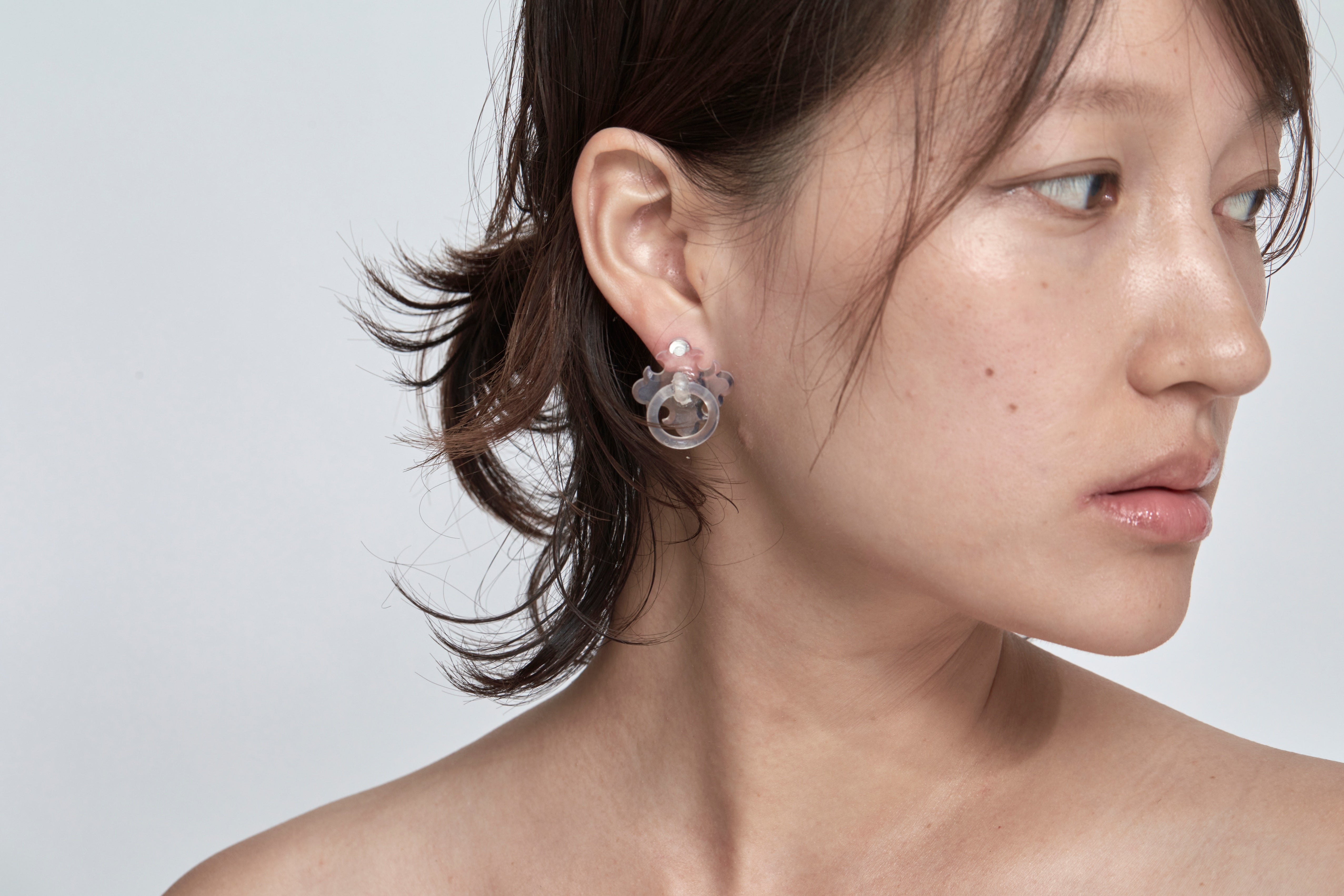 KOREAN DOORKNOB EARRINGS_BLANC