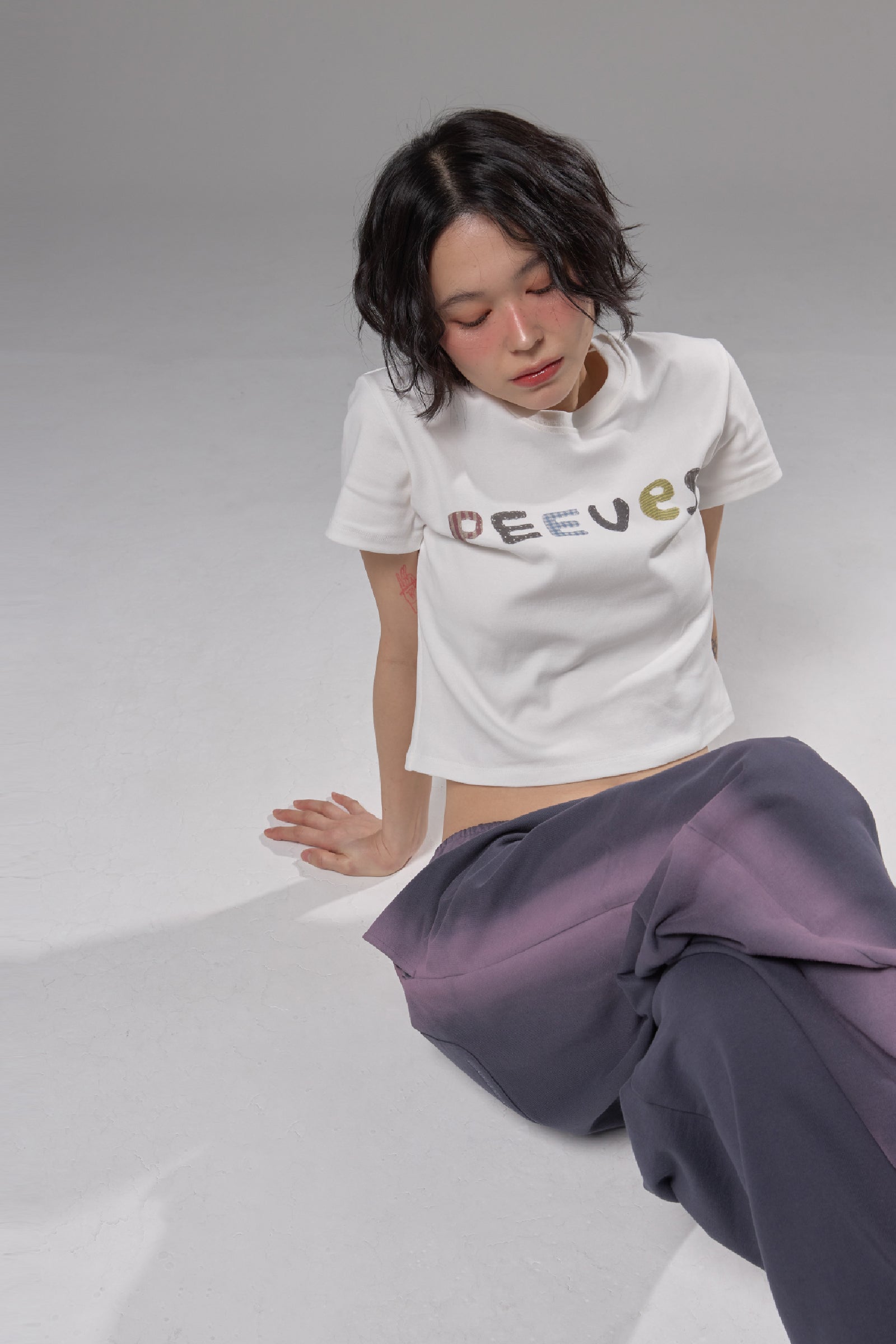 SCANNED NEEDLEWORK CROPPED T-SHIRT_WHITE