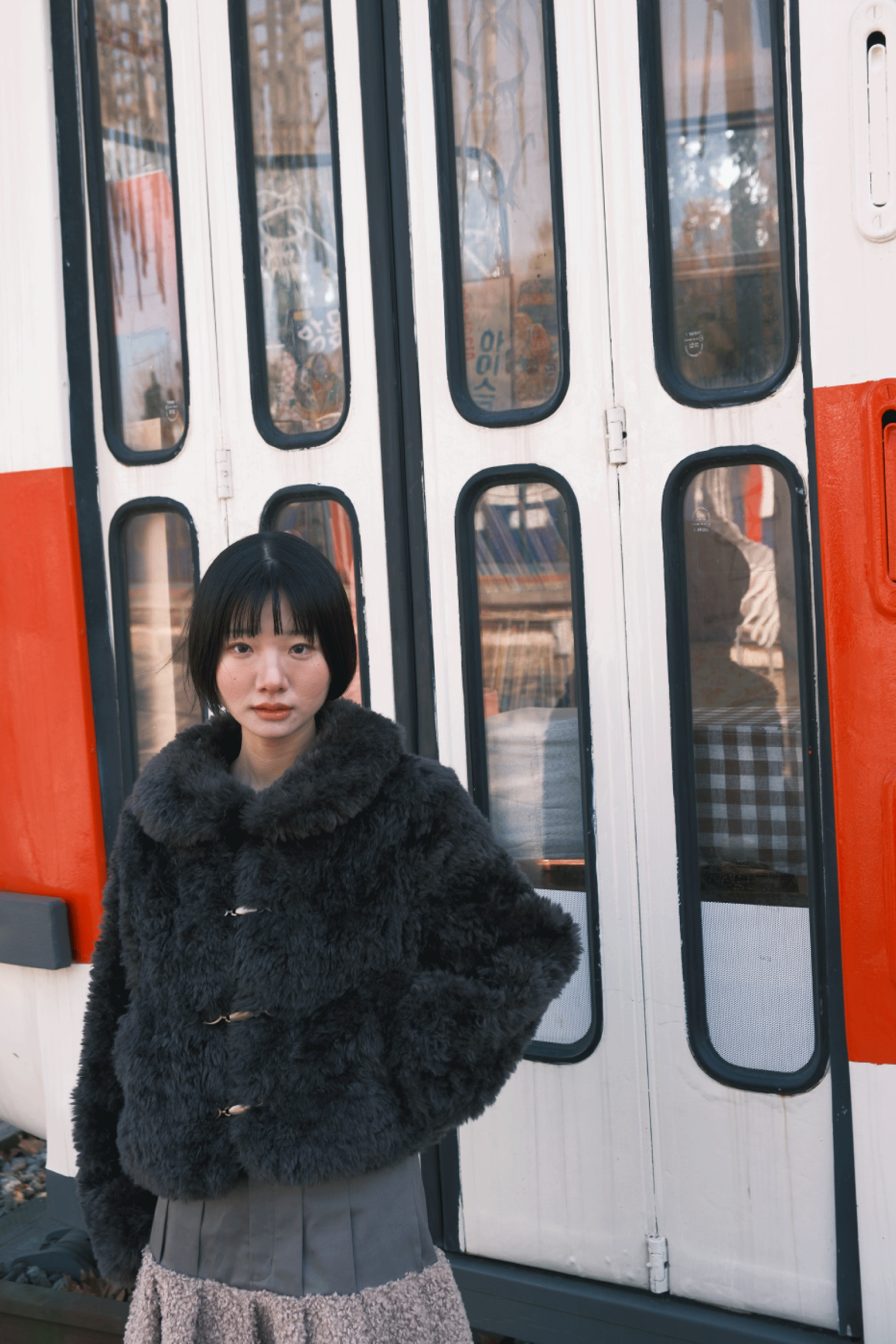 VESTE EFFET FAUSSE FOURRURE_MARRON FONCÉ