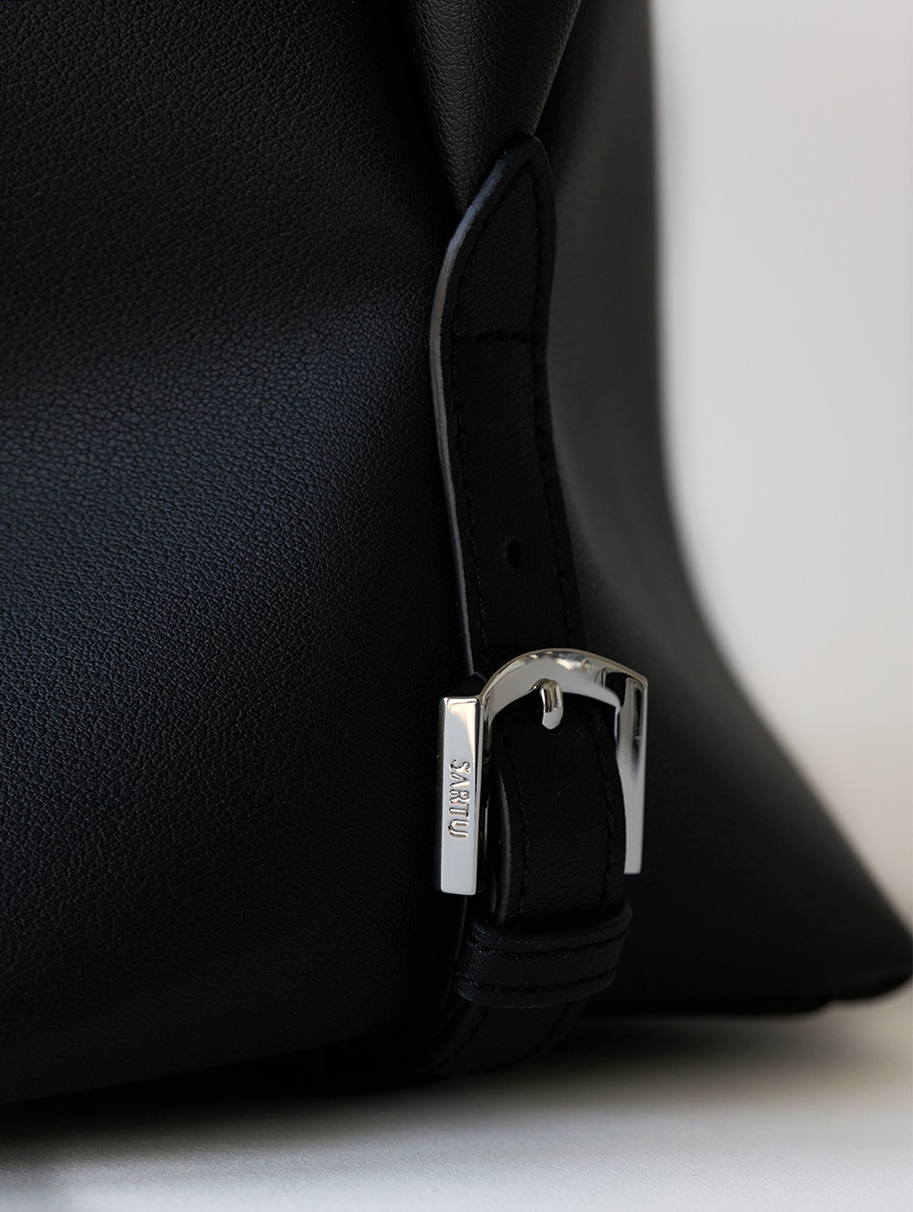 TYE SHOULDER BAG_BLACK