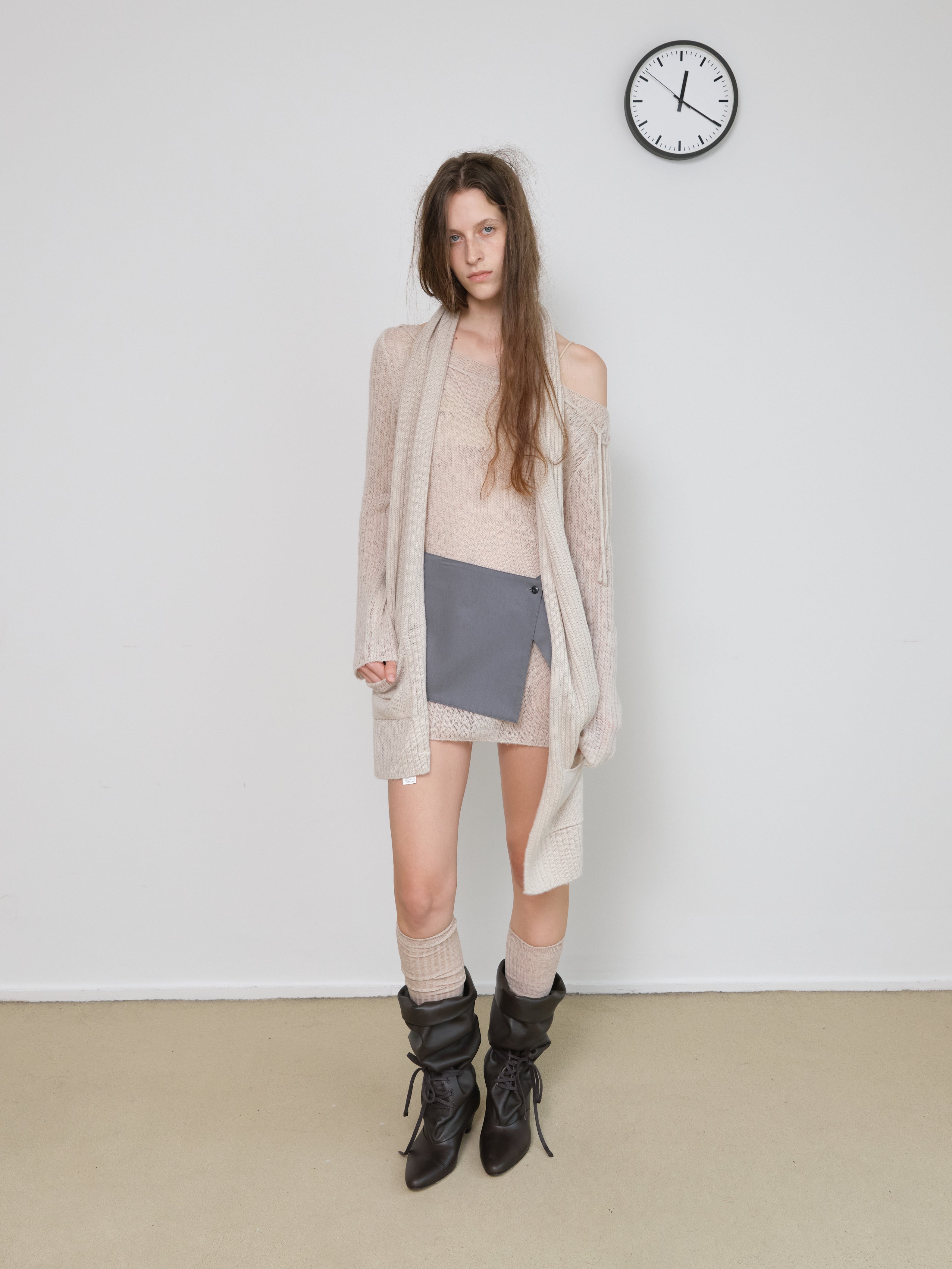 KNITTED SCARF TIED SET UP_MOCHA SILVER