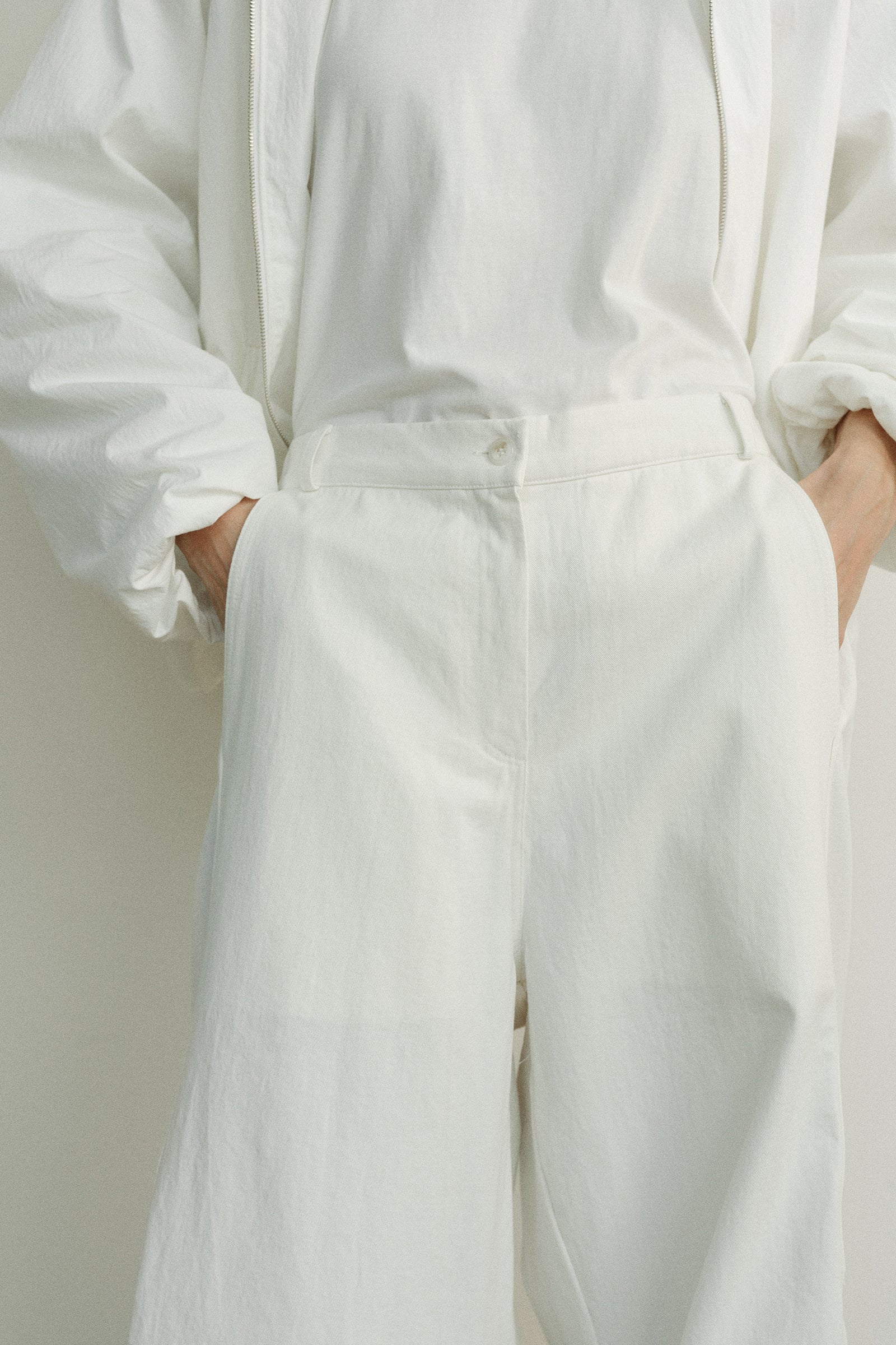 PANTALON DÉCONTRATÉ_IVOIRE