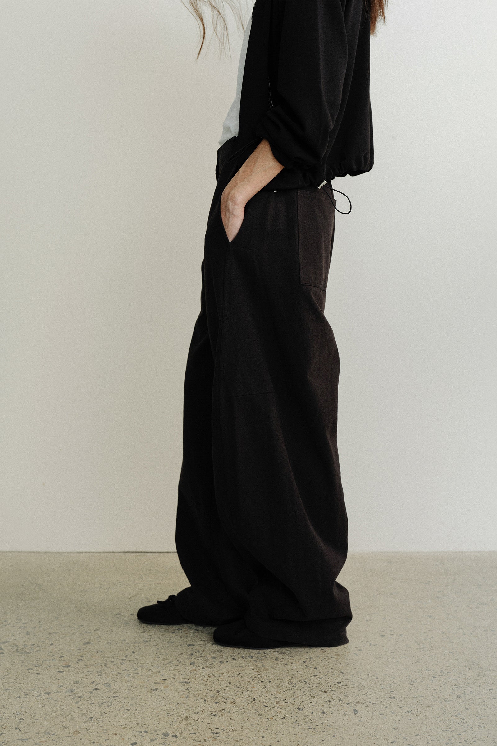 PANTALON DÉCONTRATÉ_NOIR