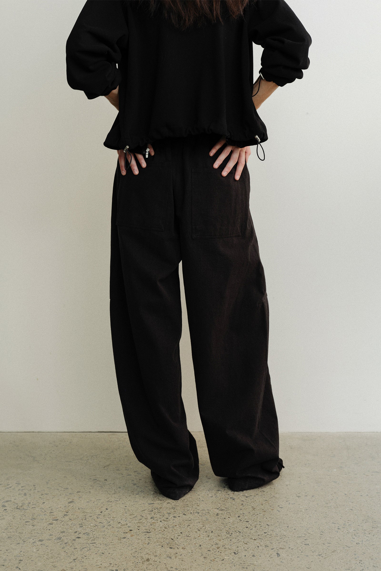 PANTALON DÉCONTRATÉ_NOIR