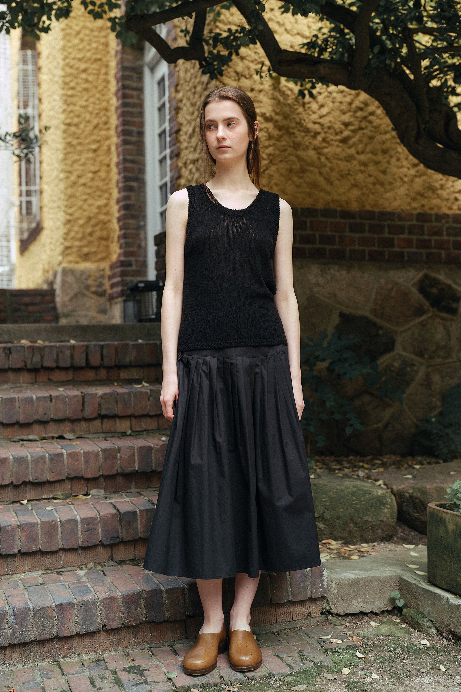 HARRIETTE KNIT SLEEVELESS_NOIR