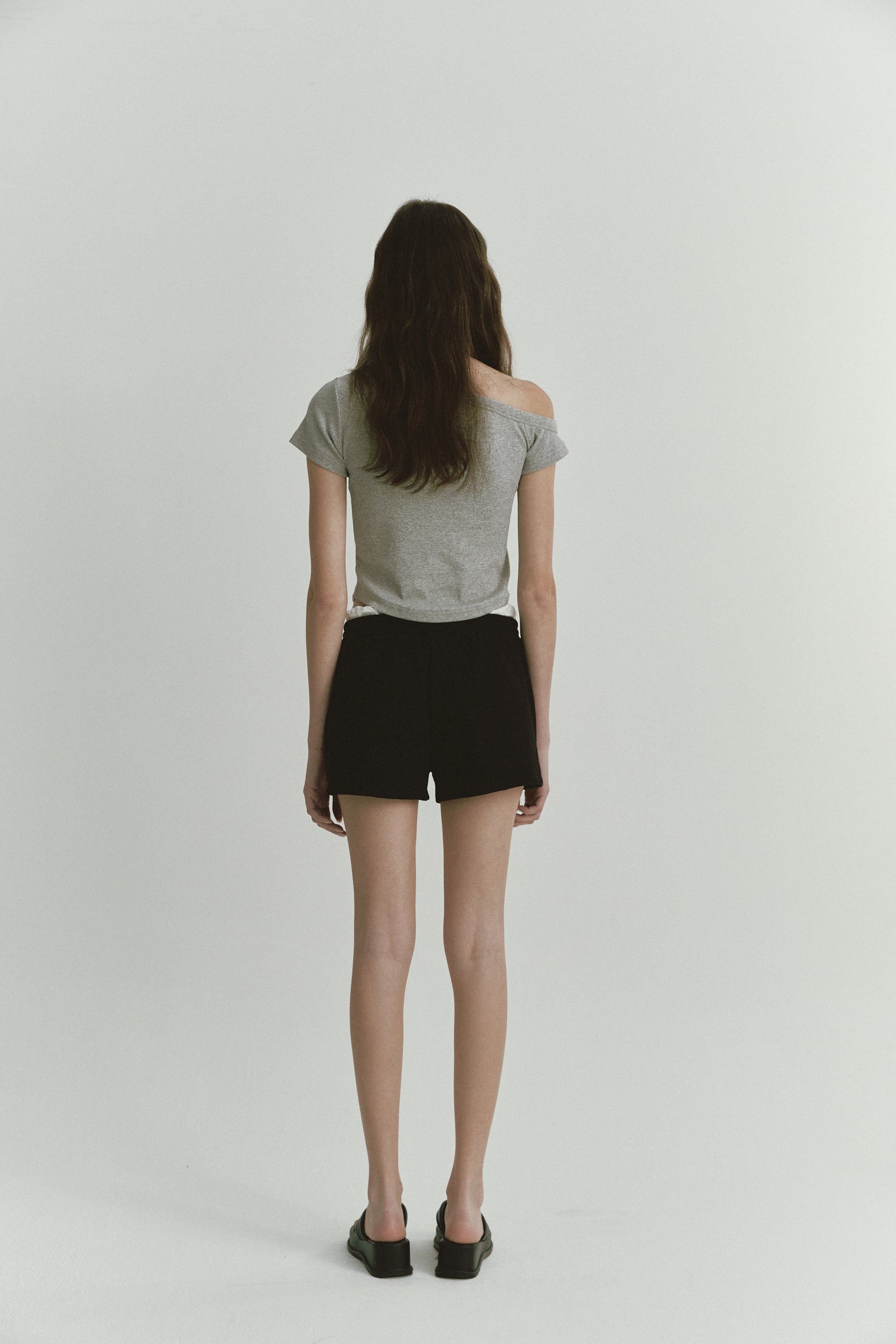 ASURA, SHORT EN JERSEY ET EN SATIN_NOIR