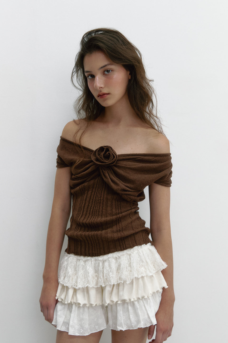 ROSY OFFSHOULDER KNIT_BROWN
