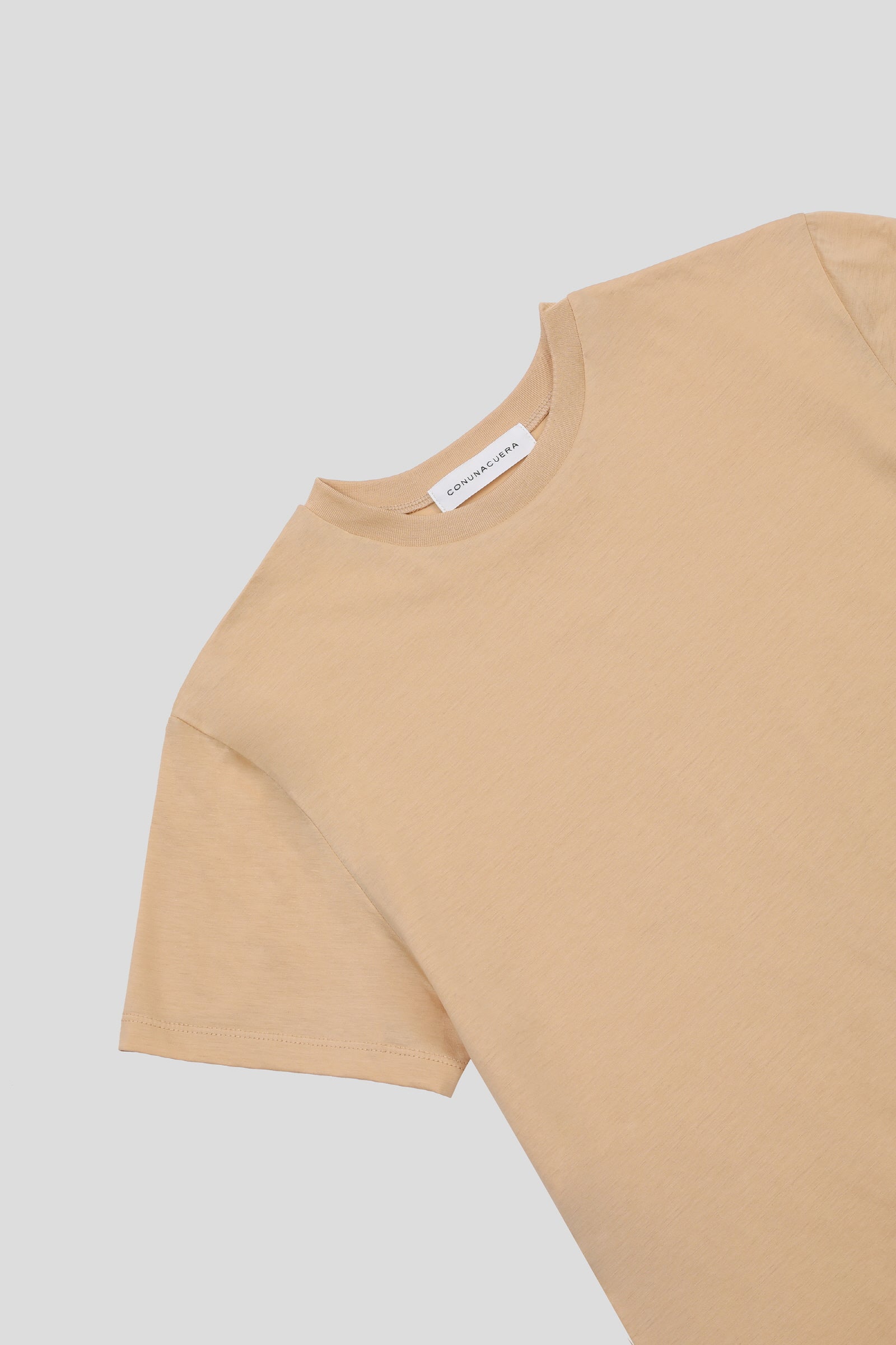 ESSENTIAL TEE_BUTTER