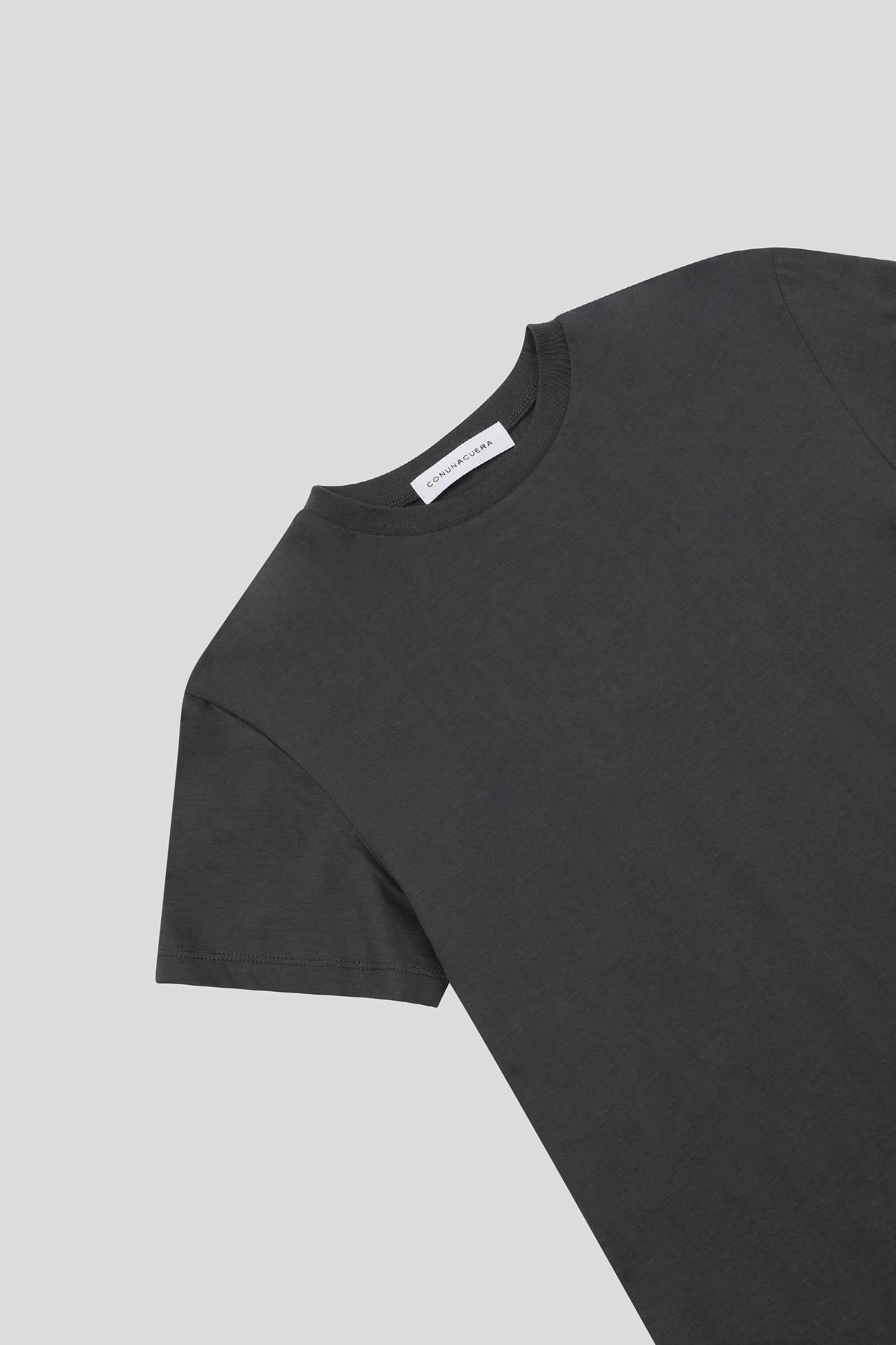 ESSENTIAL TEE_CHARCOAL