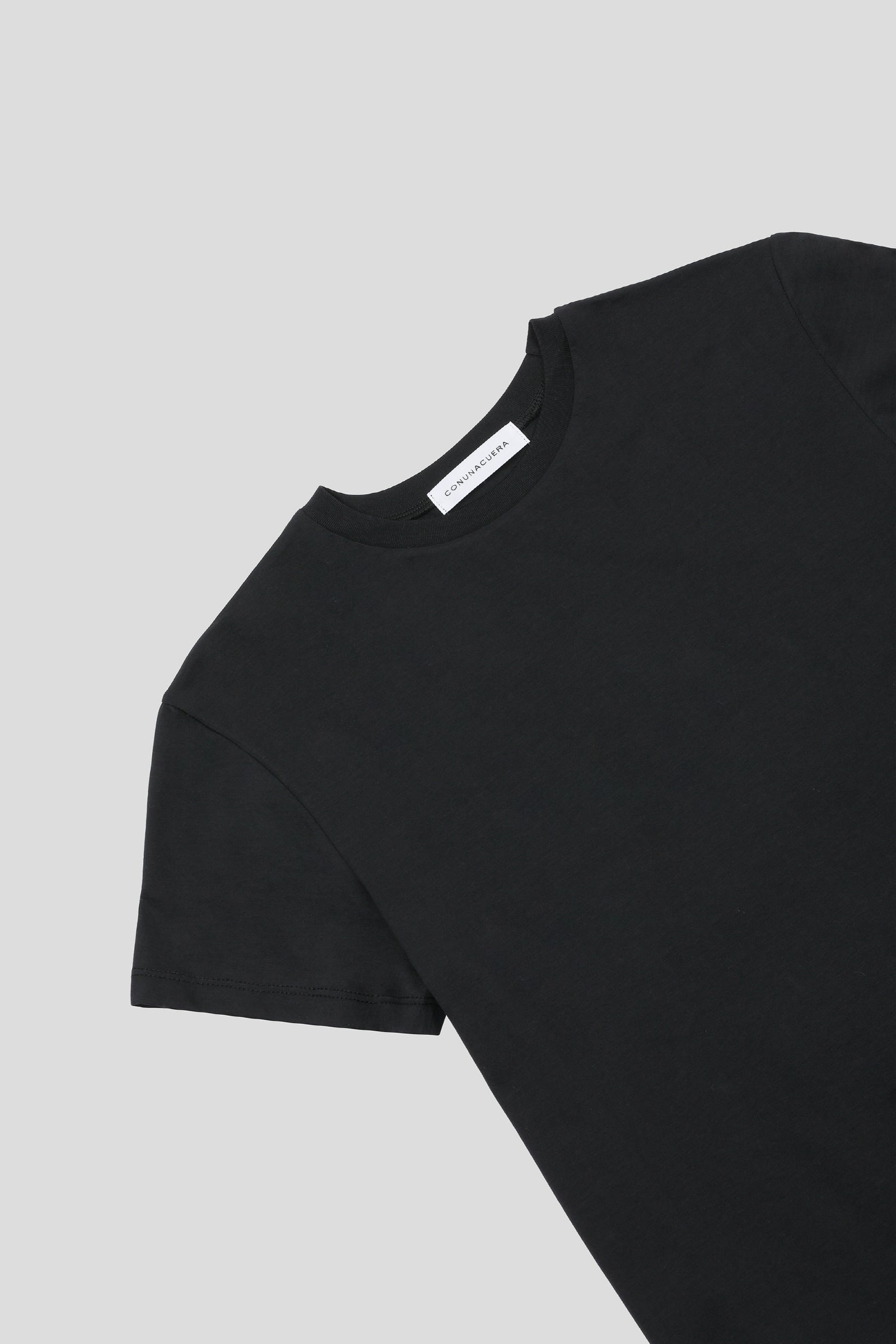 ESSENTIAL TEE_BLACK