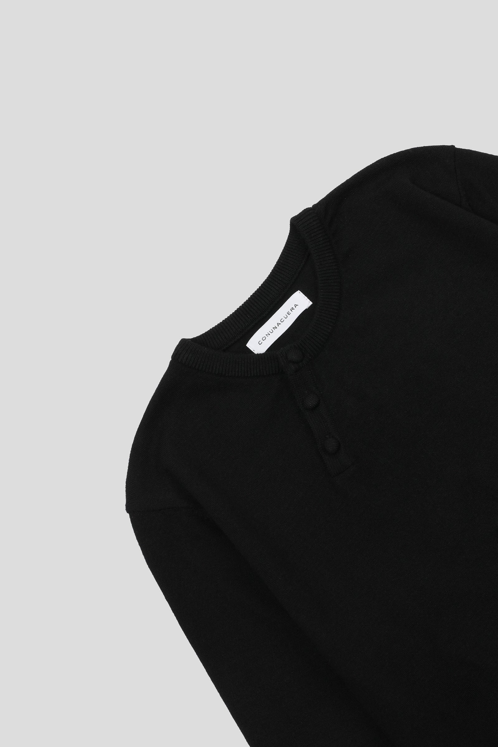 TILT HENLEY KNIT_BLACK