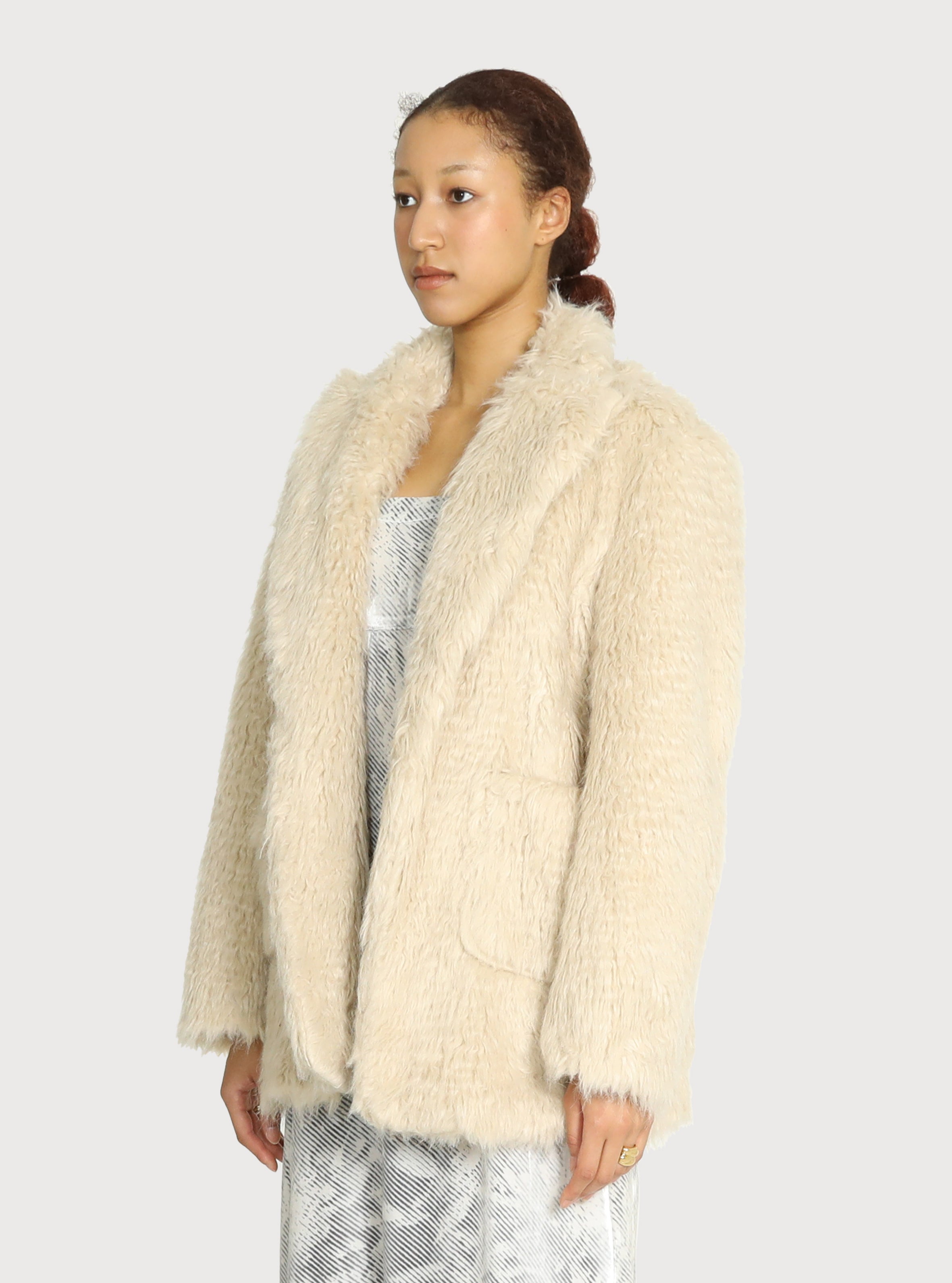 CRINKLY FUR JACKET_BEIGE