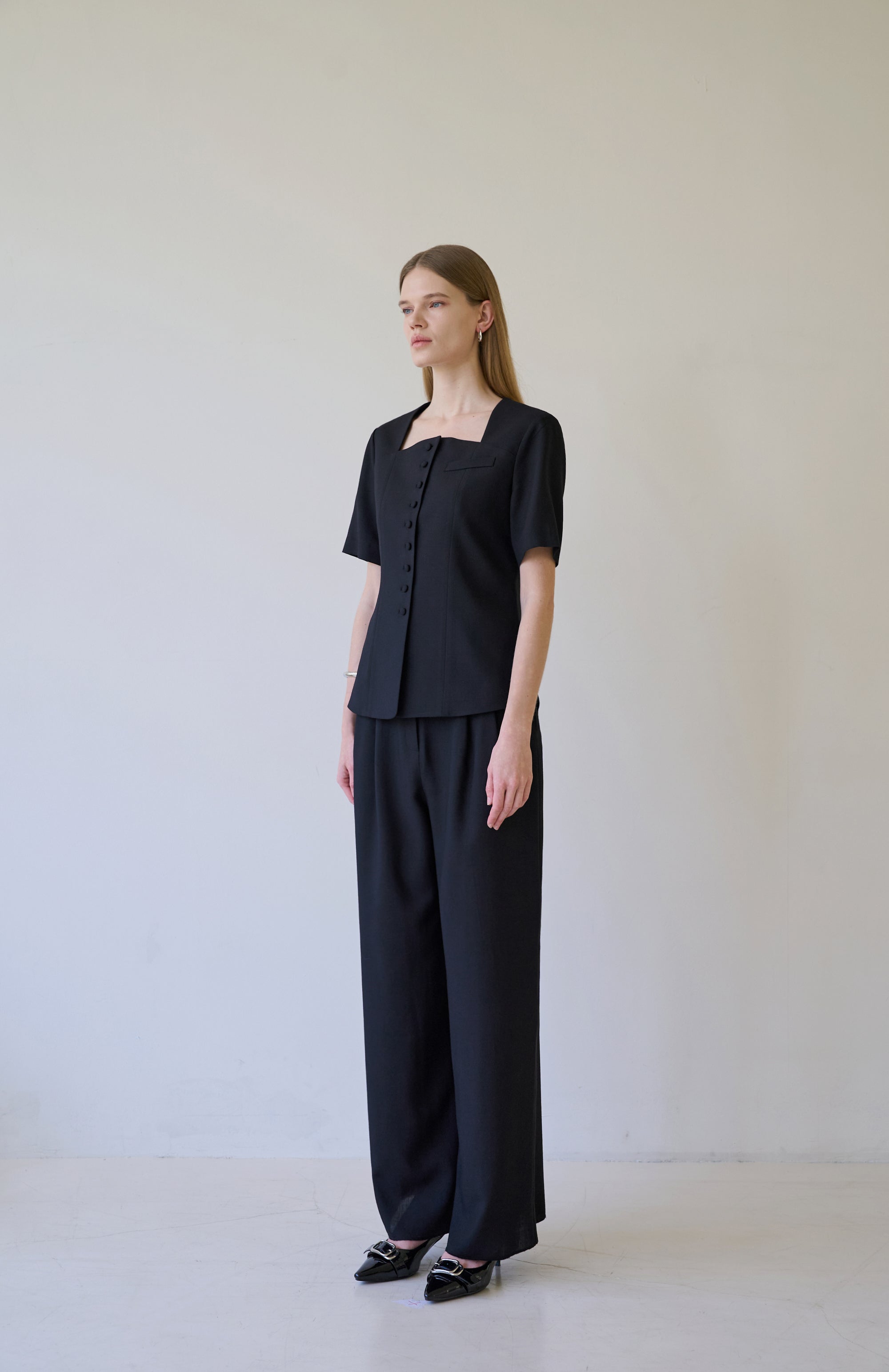 NOUE BUTTON BLOUSE_BLACK