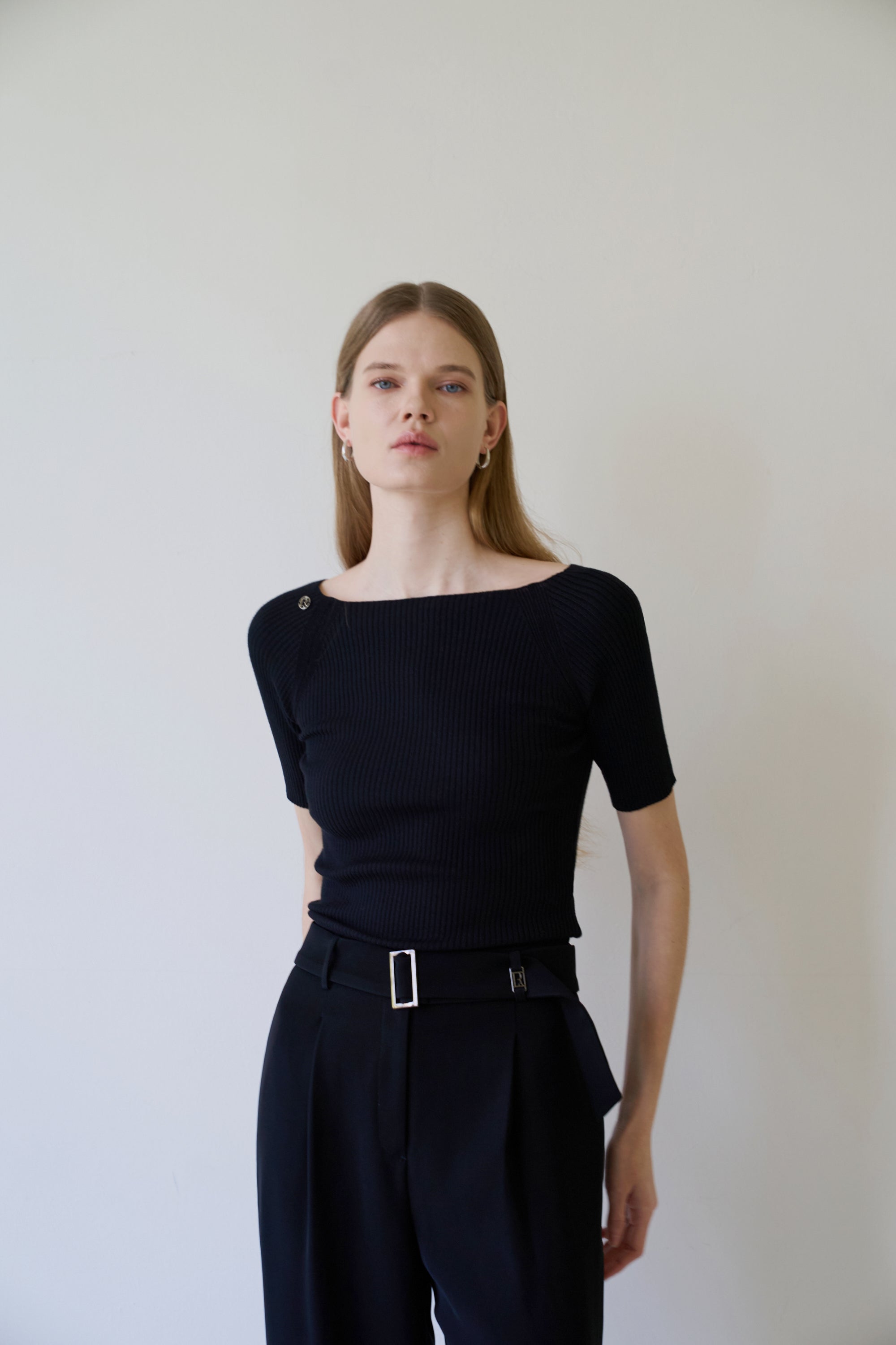 2WAY OFF-SHOULDER KNIT_BLACK