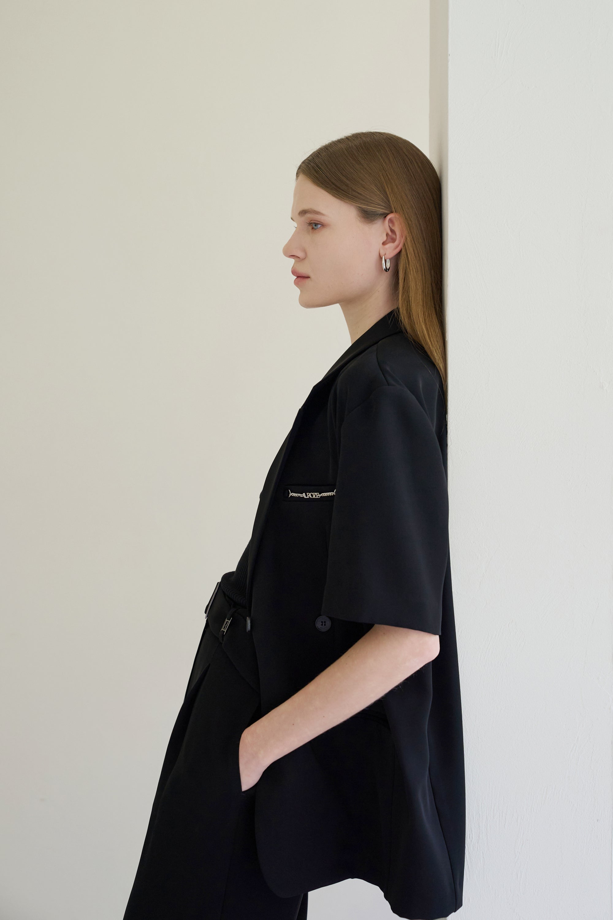 VELA SLITLINE JACKET_NOIIR