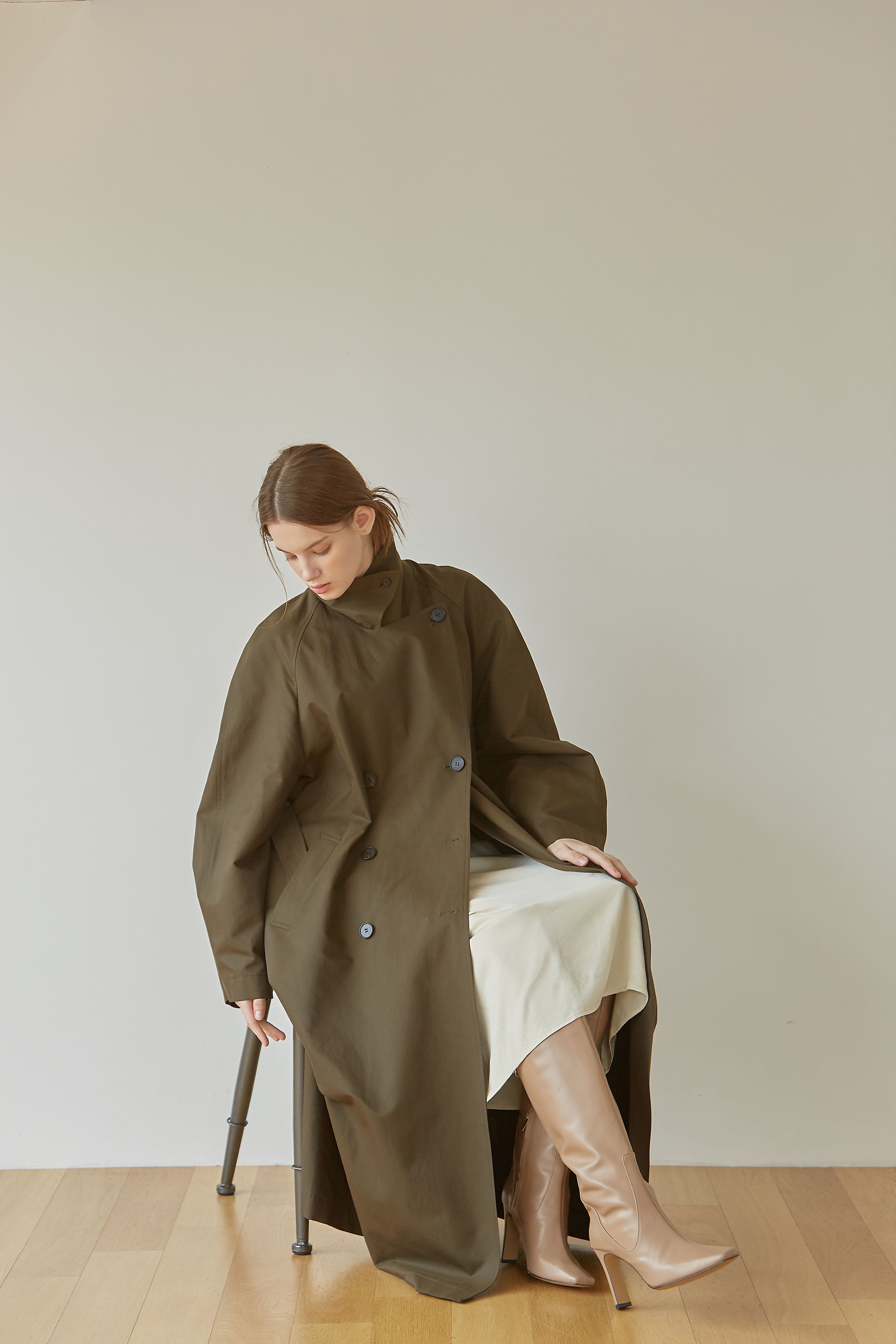 OCTOBER SECOND, MANTEAU TRENCH RAGLAN_KHAKI