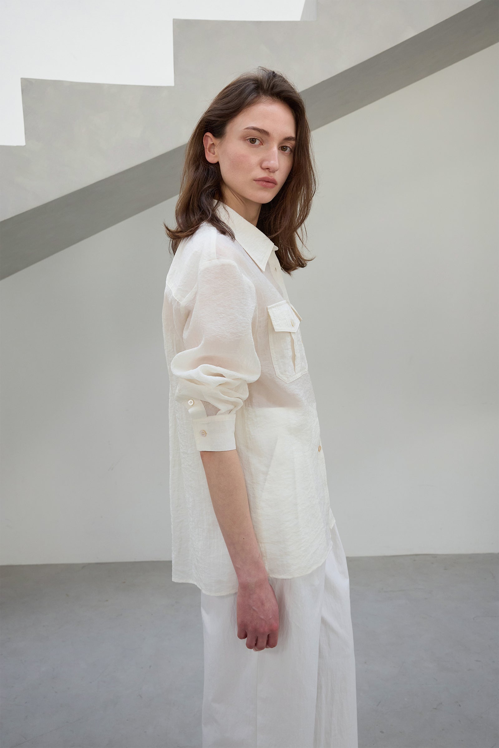 POCKET SHEER SHIRT_CRÈME