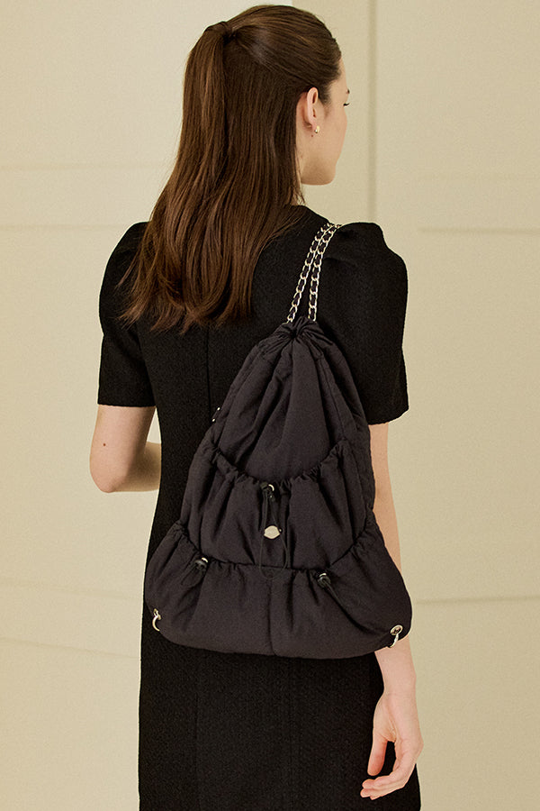 RIBBON CHAIN BACKPACK_NOIR