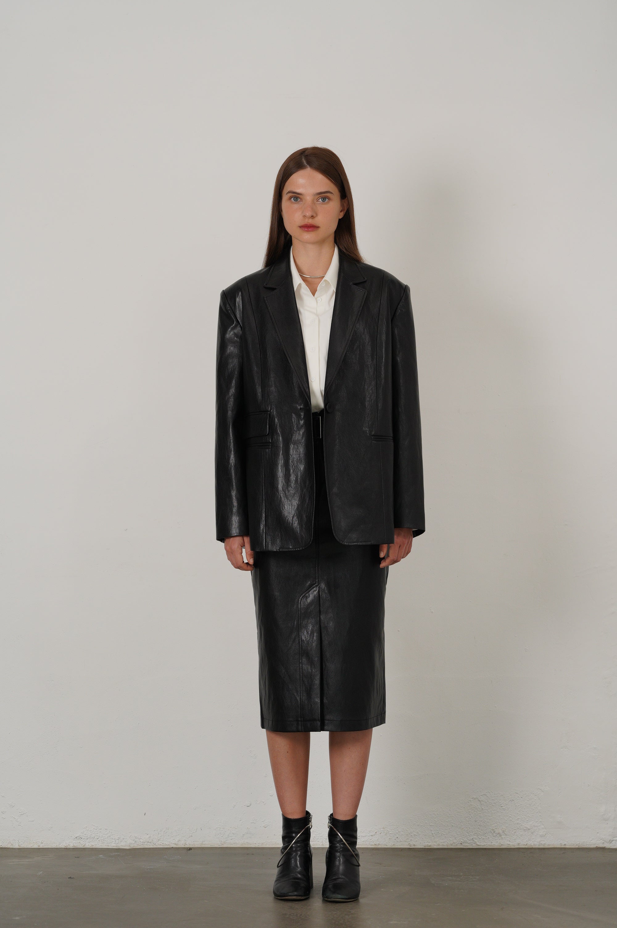 CLASSIC ONE BUTTON OVERSIZE FAUX LEATHER JACKET_NOIR