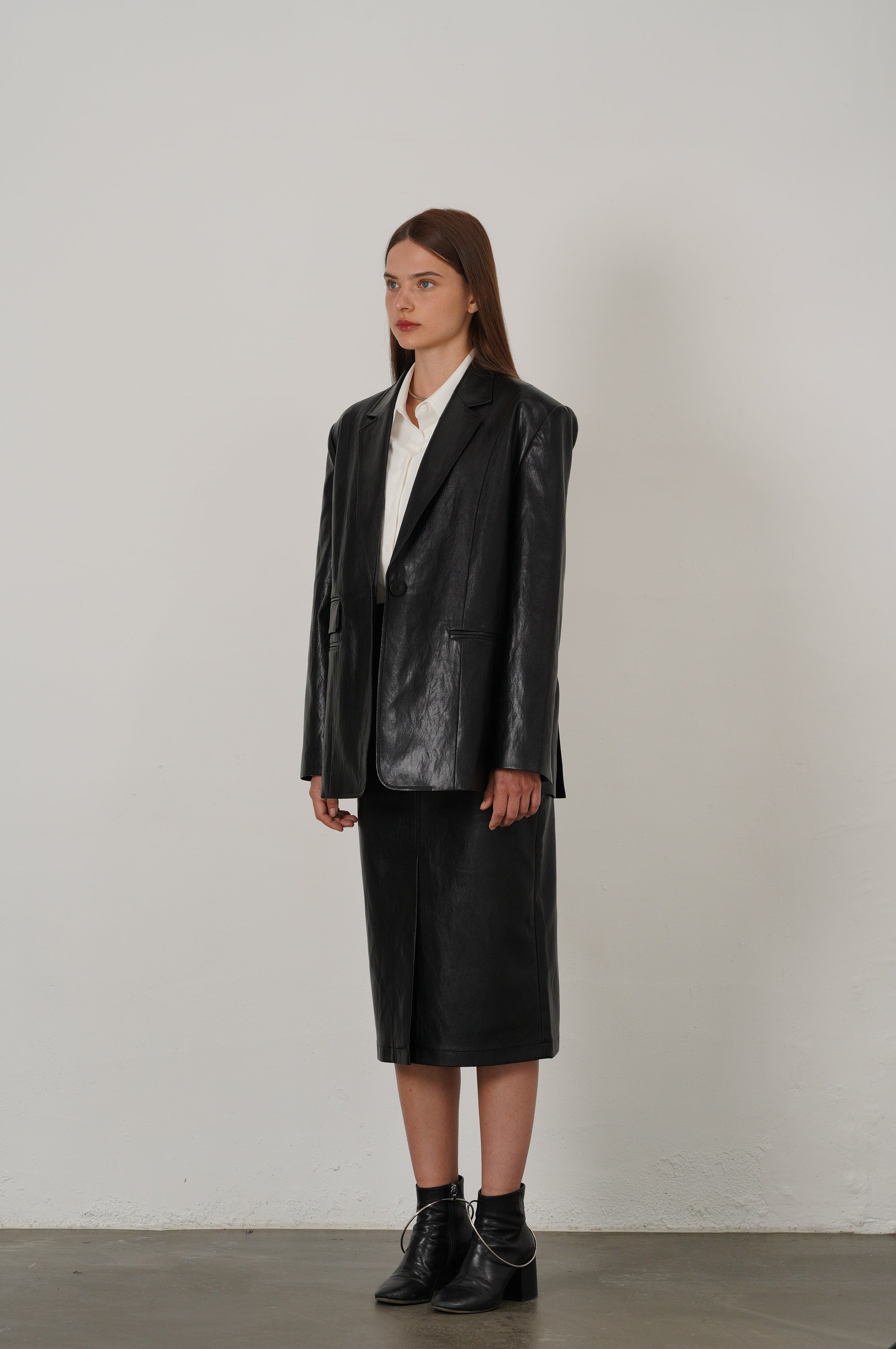 CLASSIC ONE BUTTON OVERSIZE FAUX LEATHER JACKET_NOIR