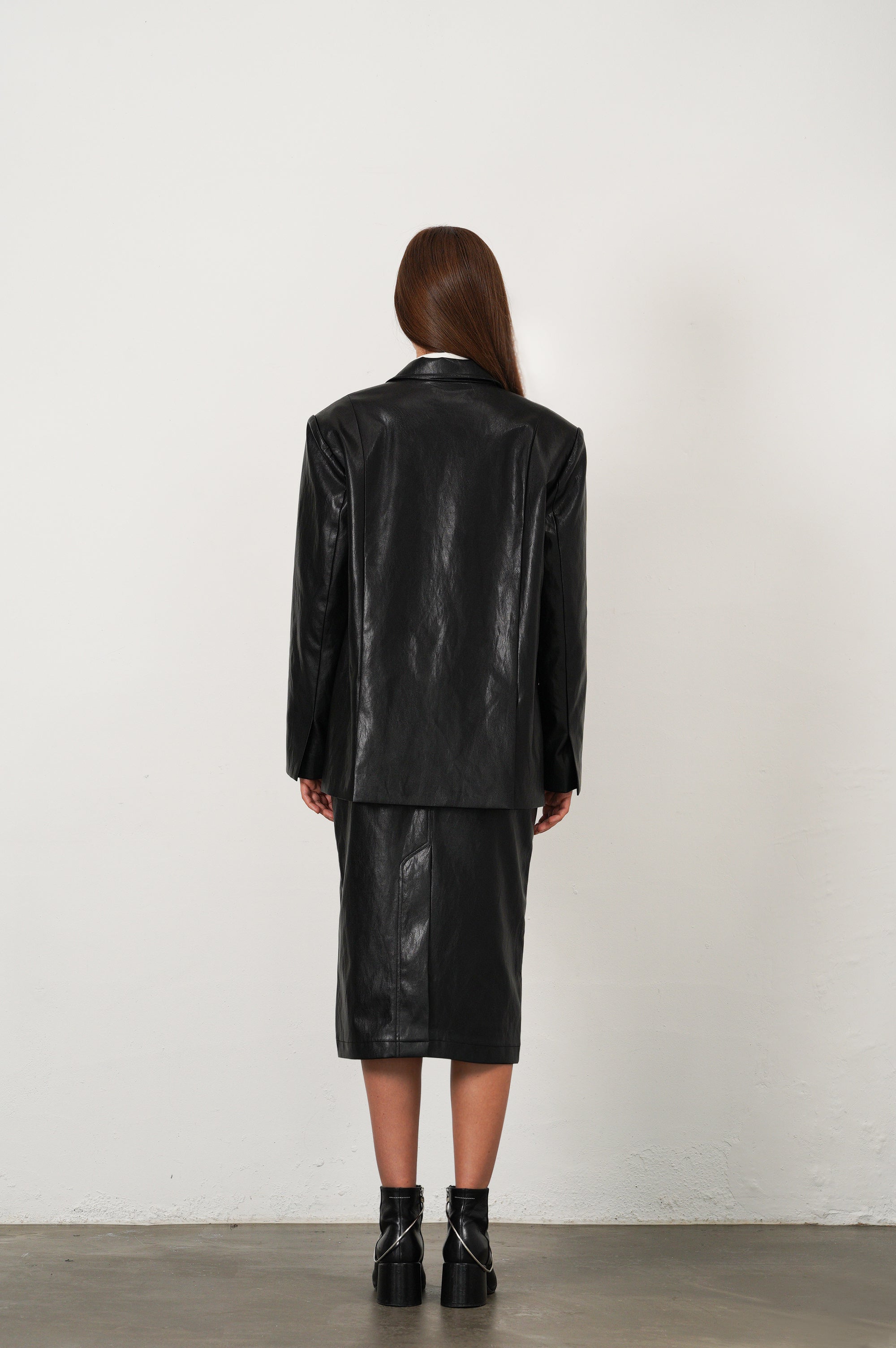 CLASSIC ONE BUTTON OVERSIZE FAUX LEATHER JACKET_NOIR