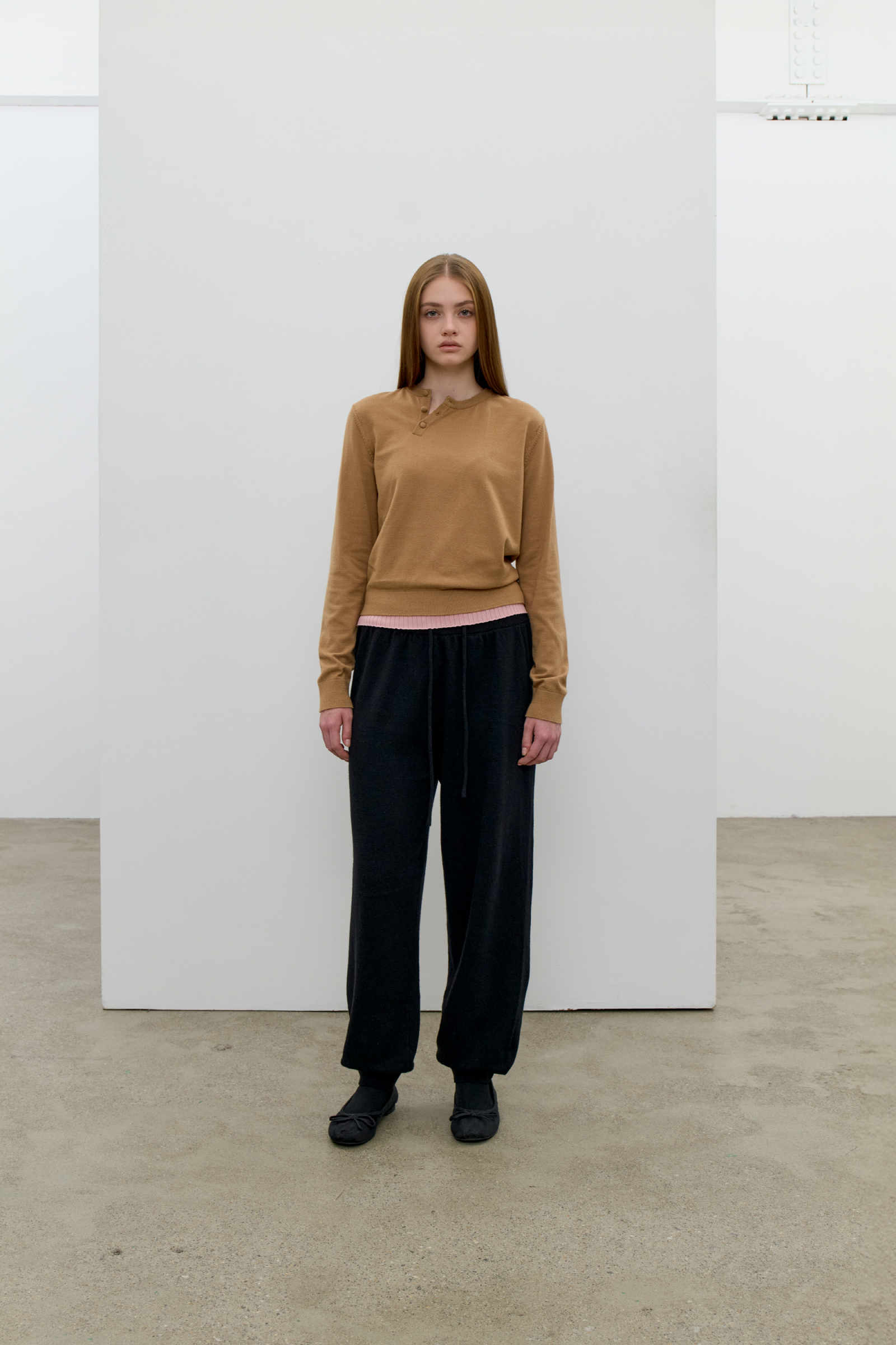 TILT HENLEY KNIT_CAMEL