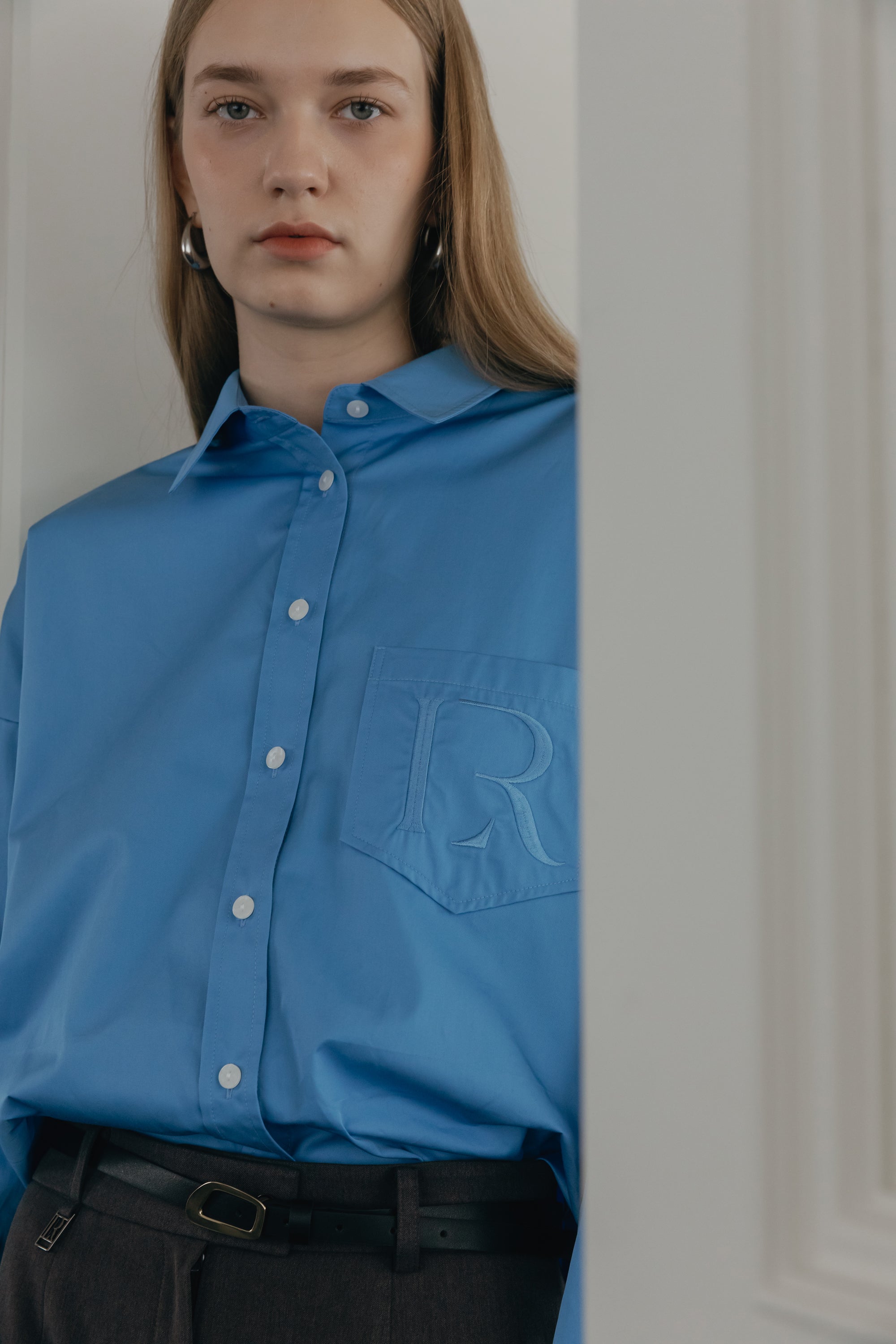 R-LOGO OVERSIZED SHIRT_BLUE