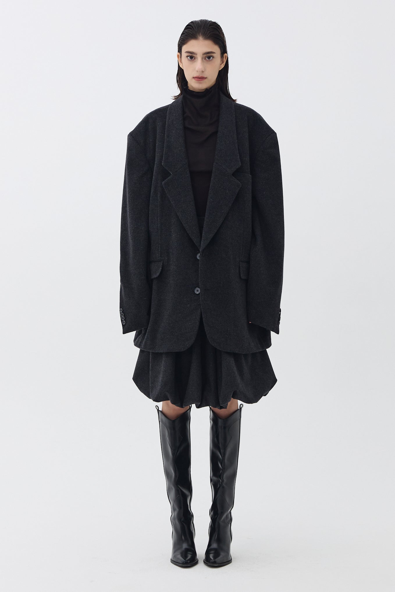 WOOL SHIRRED VOLUME SKIRT_CHARCOAL