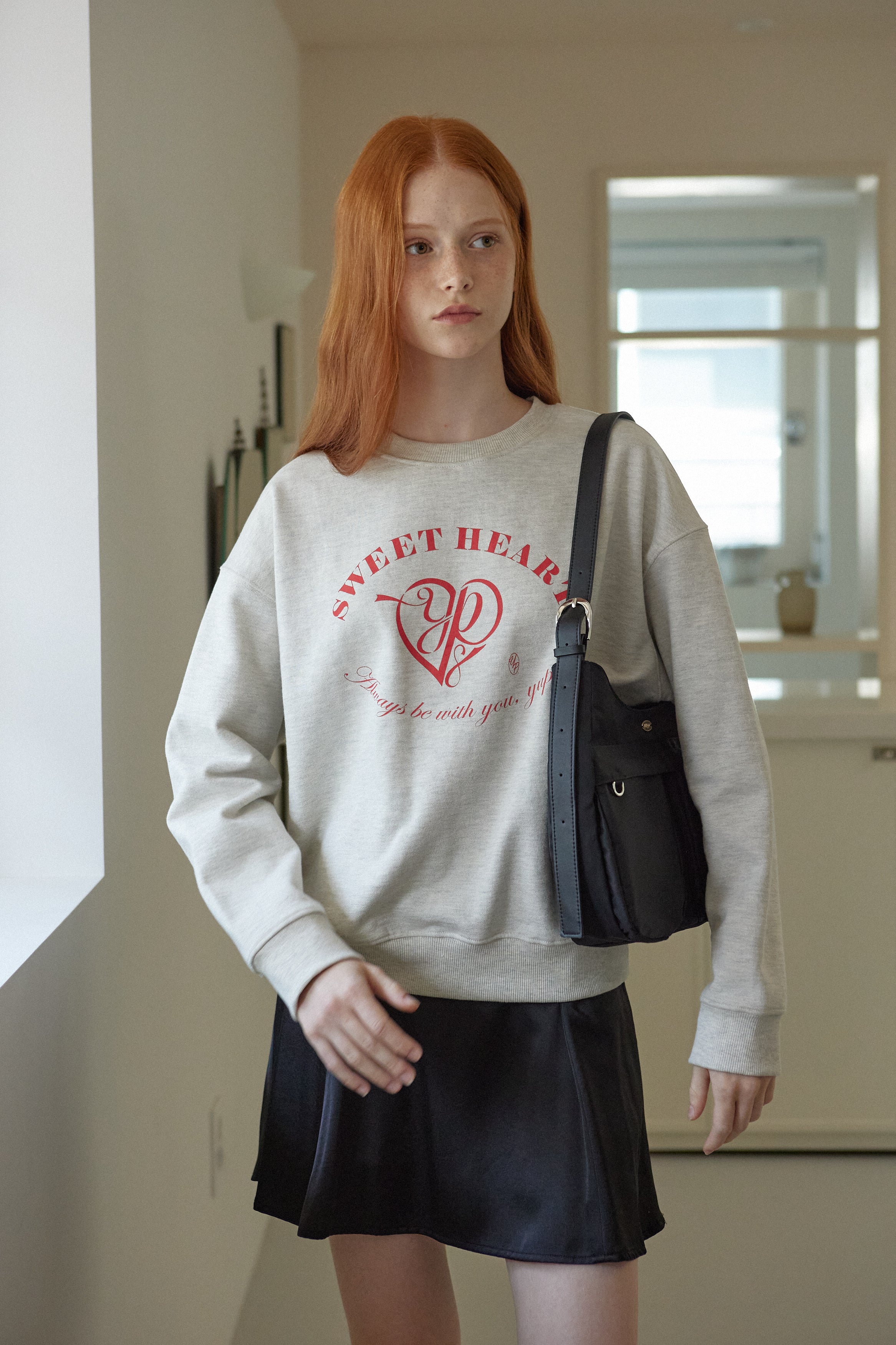 HEART SWEATSHIRT_OATMEAL