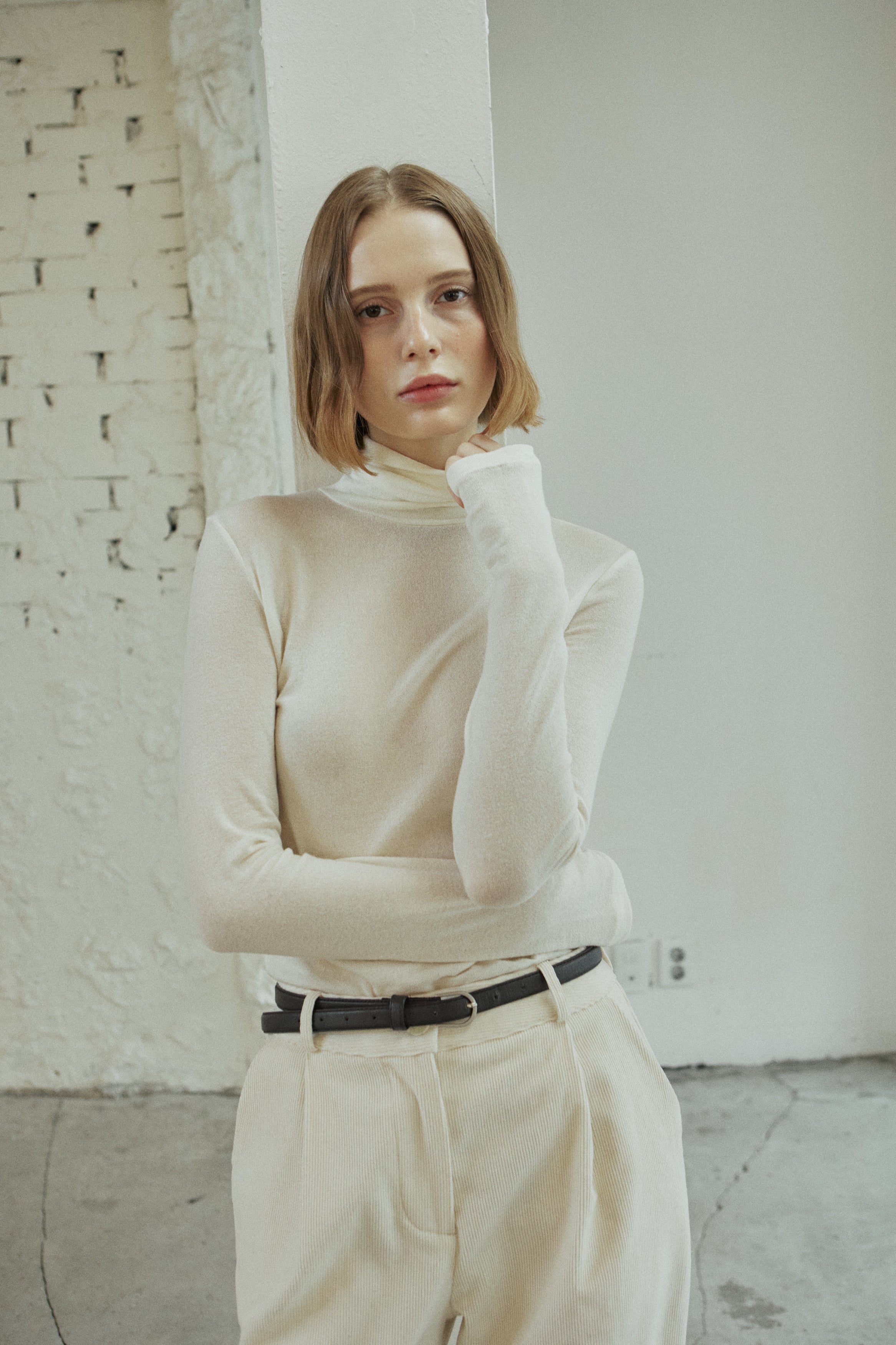 BASIC TURTLENECK T-SHIRT_IVORY