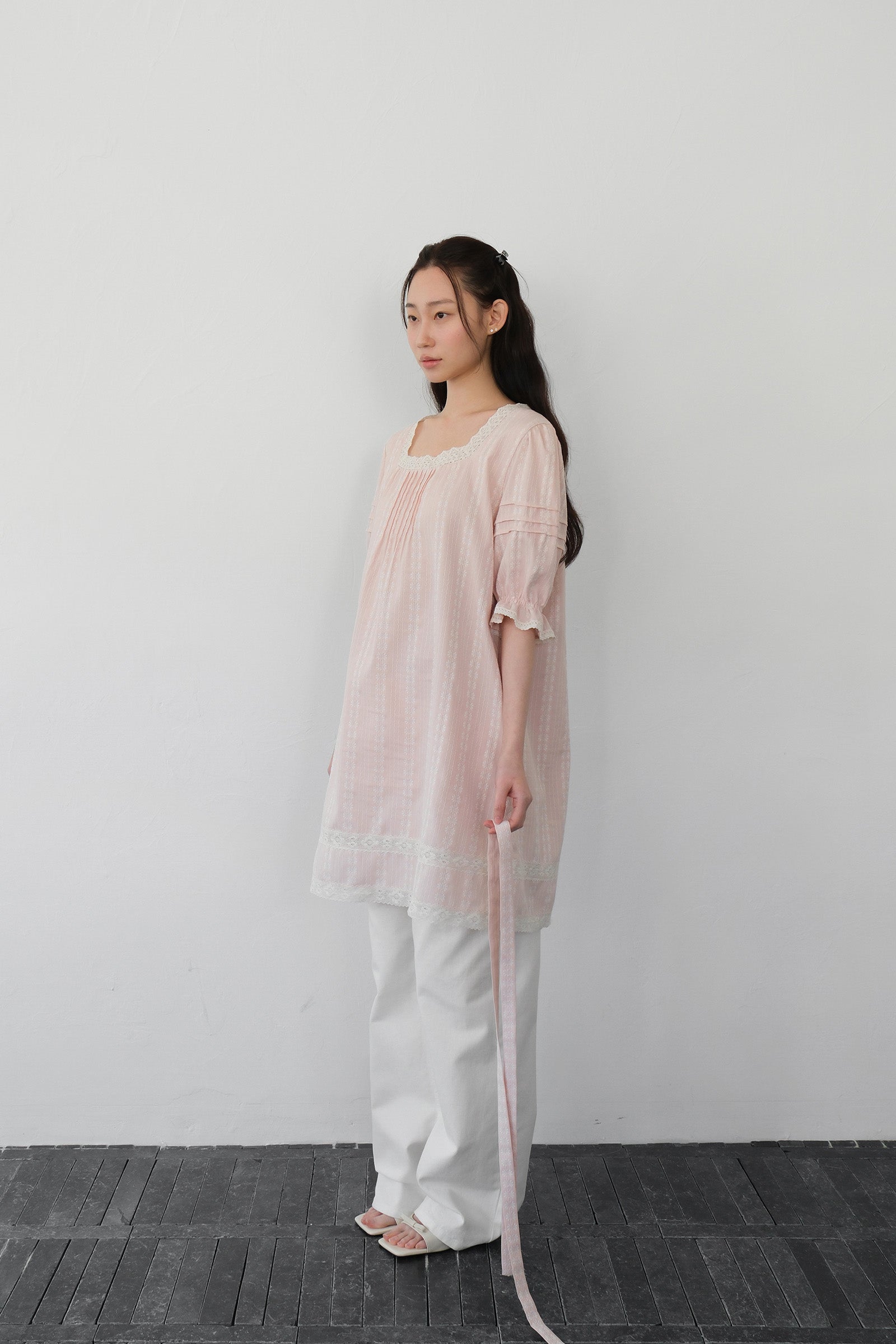 MOUI MORNING LACE DRESS_PINK