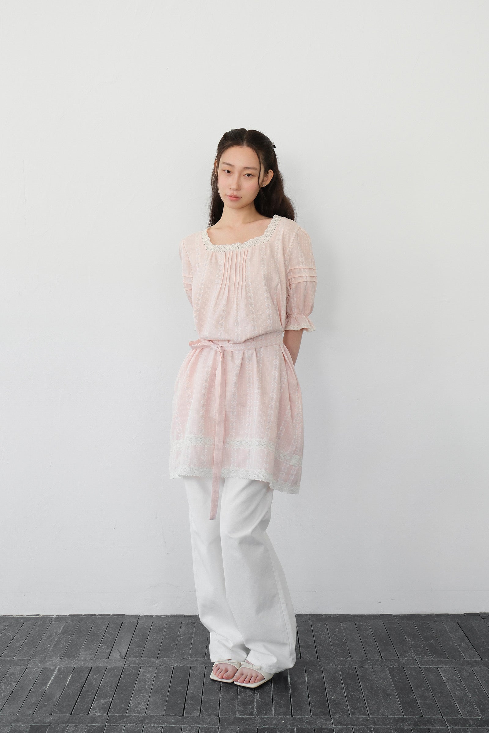 MOUI MORNING LACE DRESS_PINK