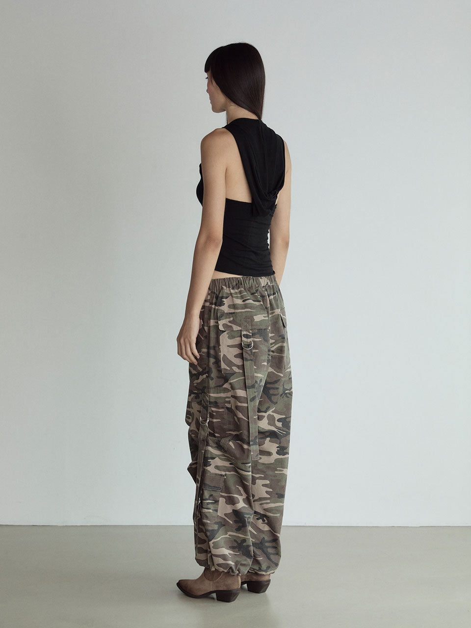 HOOD SLEEVELESS TOP_BLACK