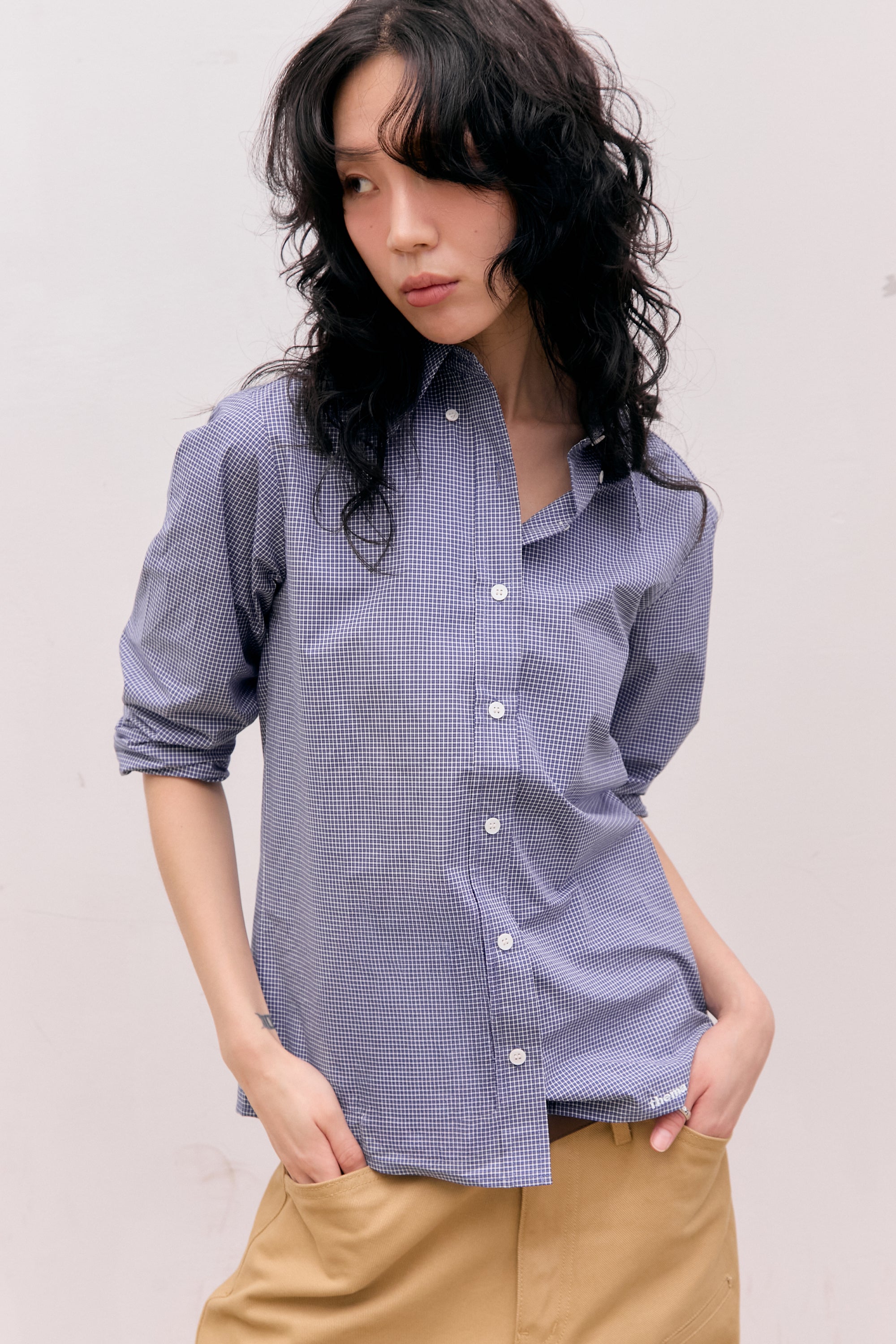 CHEMISE À CARREAUX À MANCHES RETROUSSÉES_BLEU MARINE
