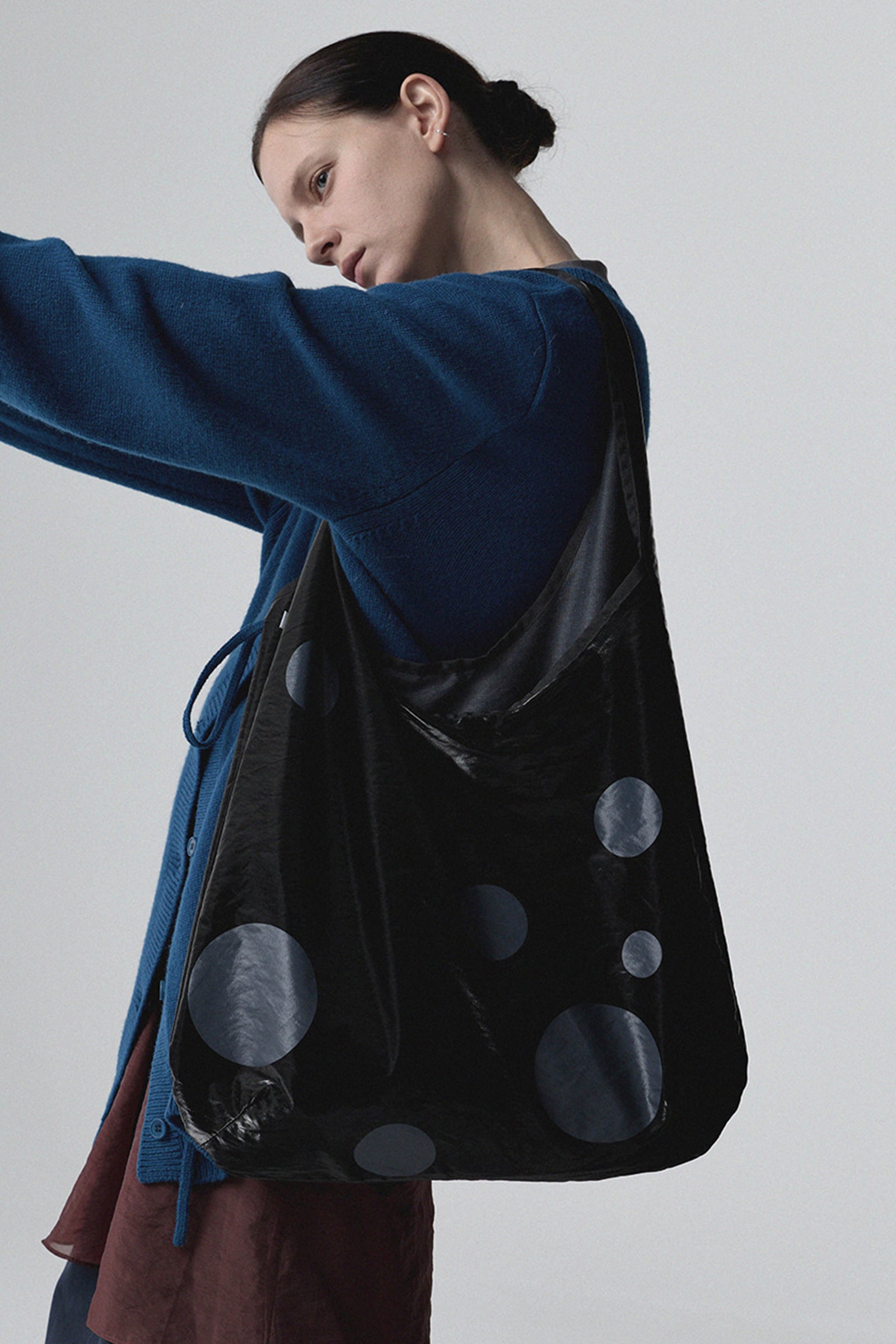 DOT BUBBLE BAG_GLOSSY BLACK
