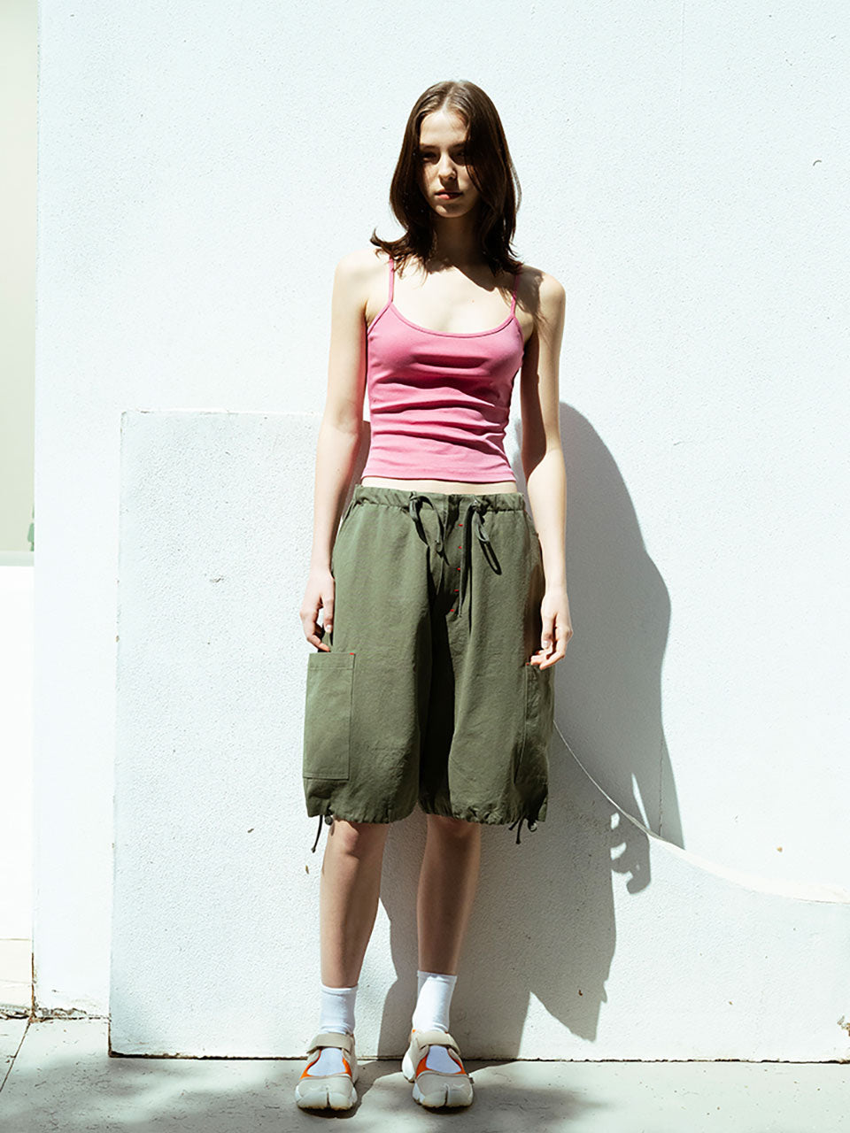 LOW WAIST CARGO SHORTS_KHAKI