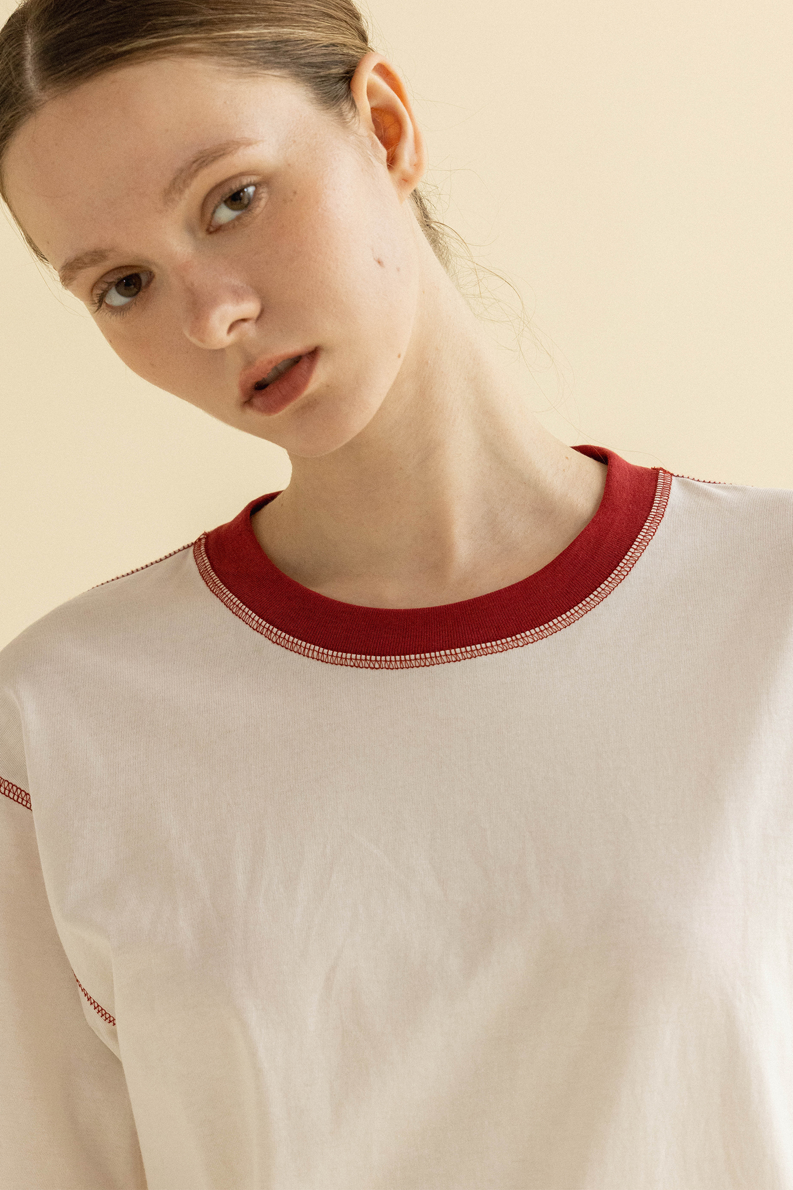 RED STITCH T-SHIRT_WHITE